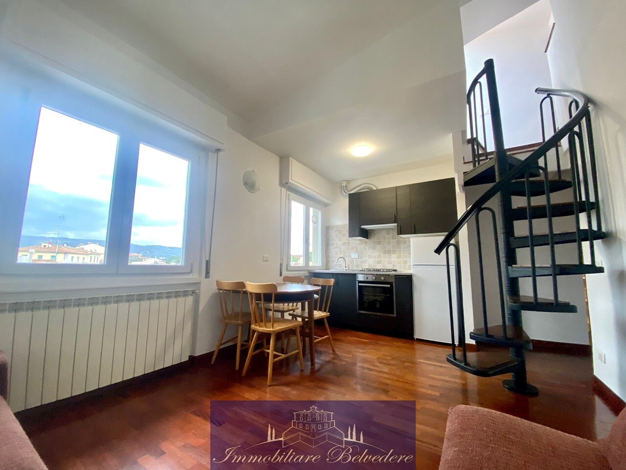 Trilocale con terrazzo in via fratelli bandiera, Firenze