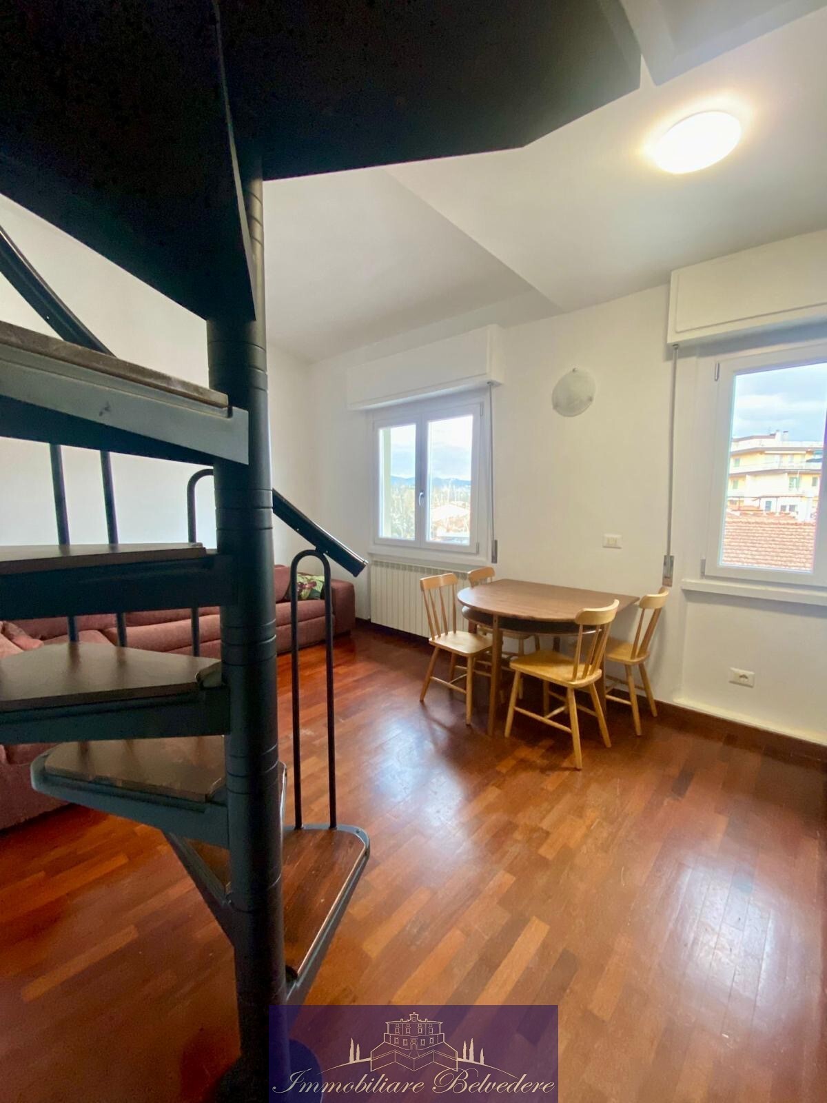 Trilocale con terrazzo in via fratelli bandiera, Firenze