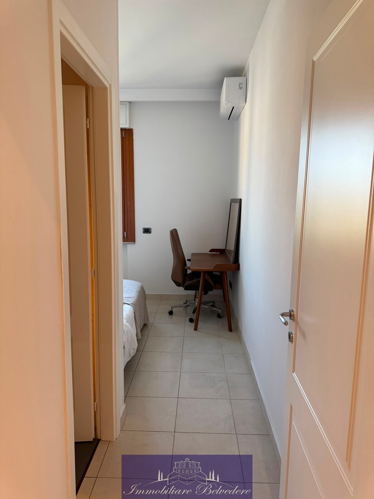Quadrilocale con box in via gran bretagna, Firenze