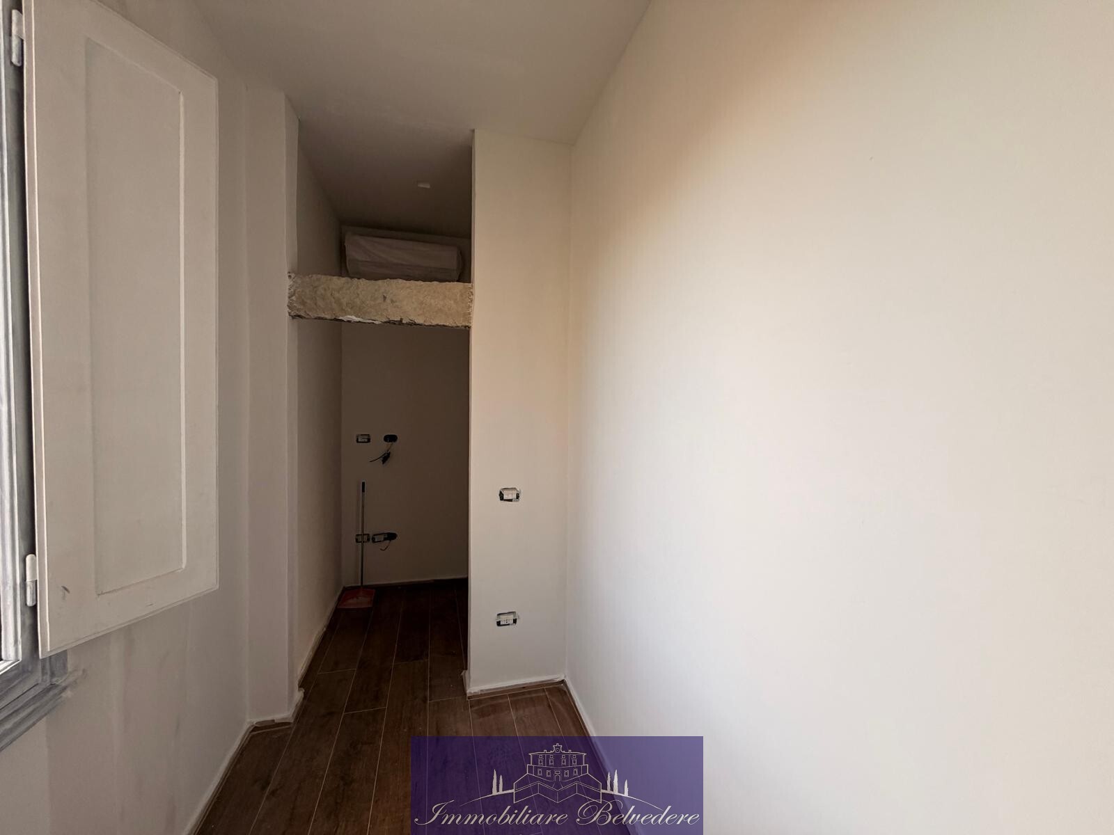 Trilocale ristrutturato in via cremani, Firenze