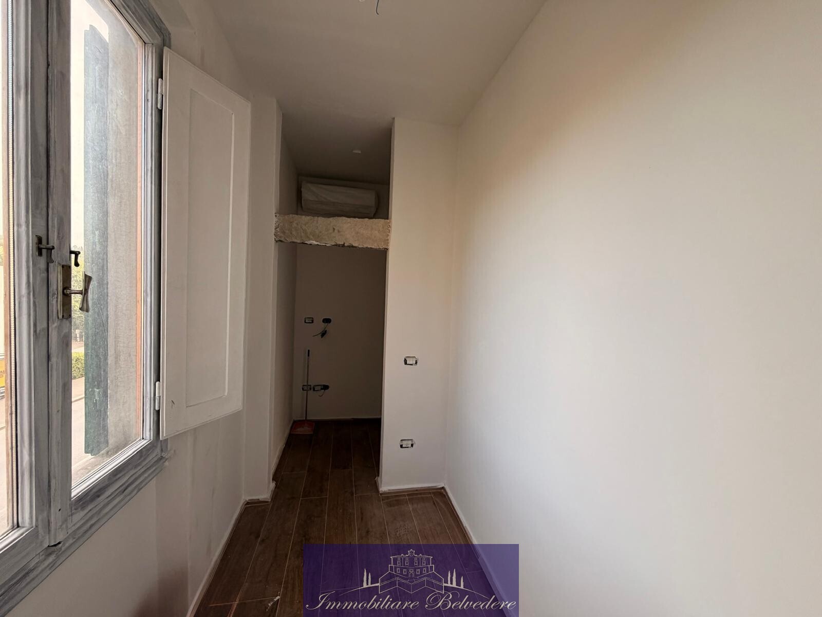 Trilocale ristrutturato in via cremani, Firenze