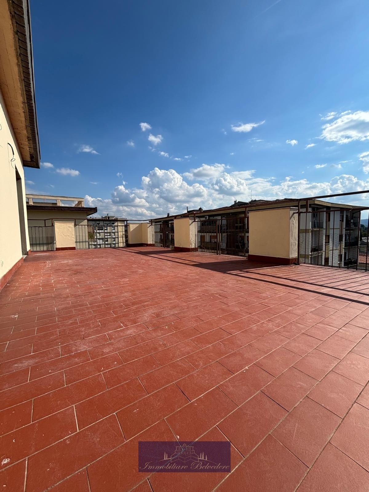 Quadrilocale con terrazzo in via bernardo pasquini, Firenze