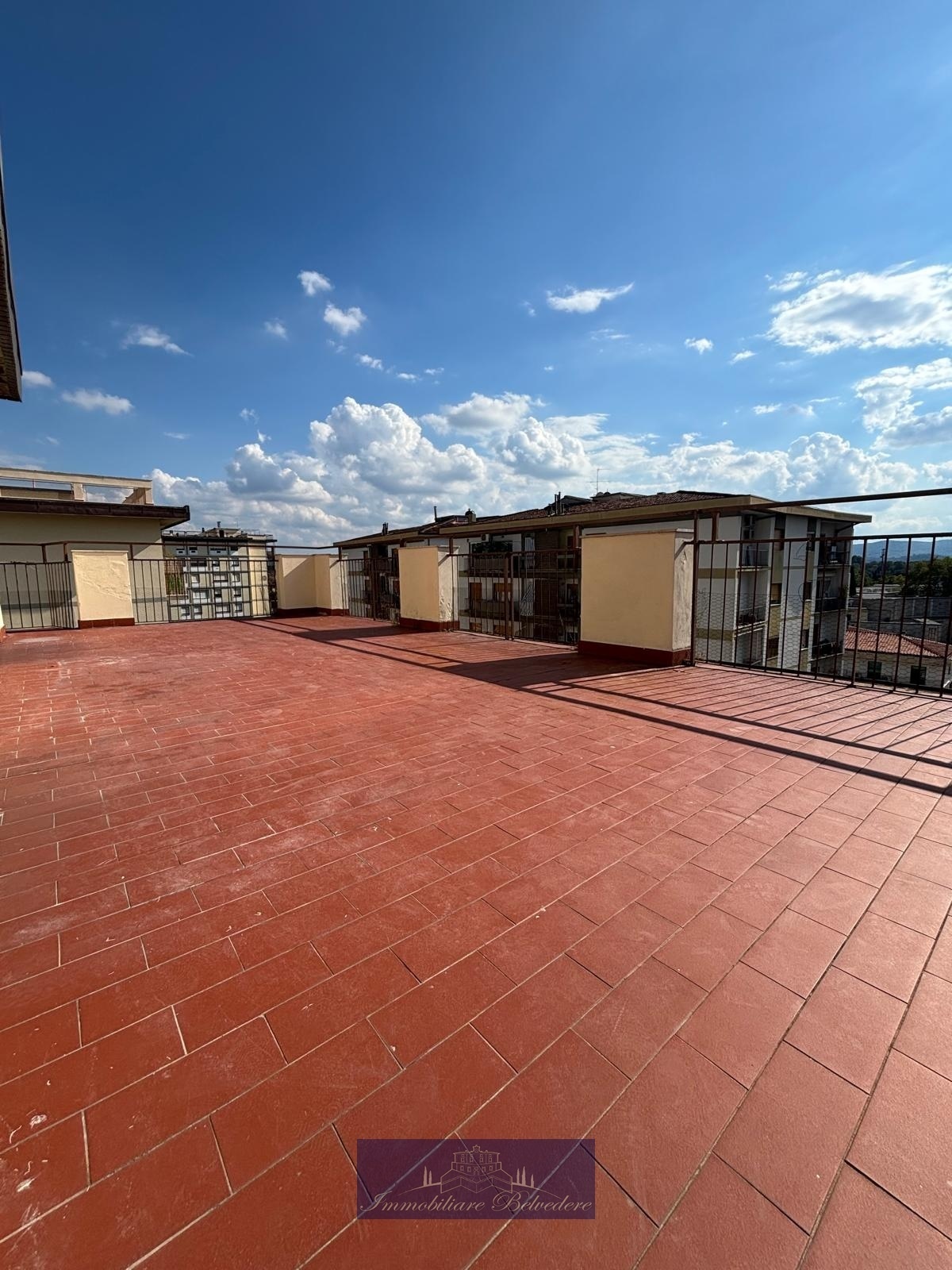 Quadrilocale con terrazzo in via bernardo pasquini, Firenze