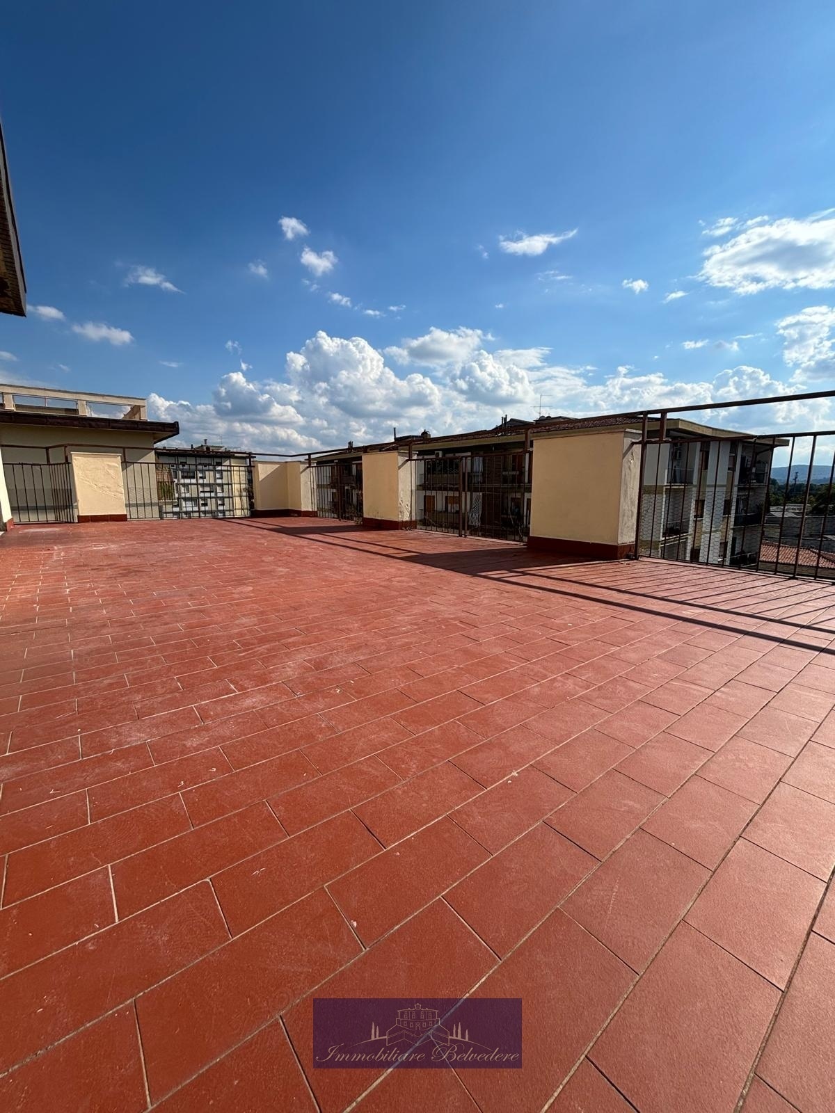 Quadrilocale con terrazzo in via bernardo pasquini, Firenze