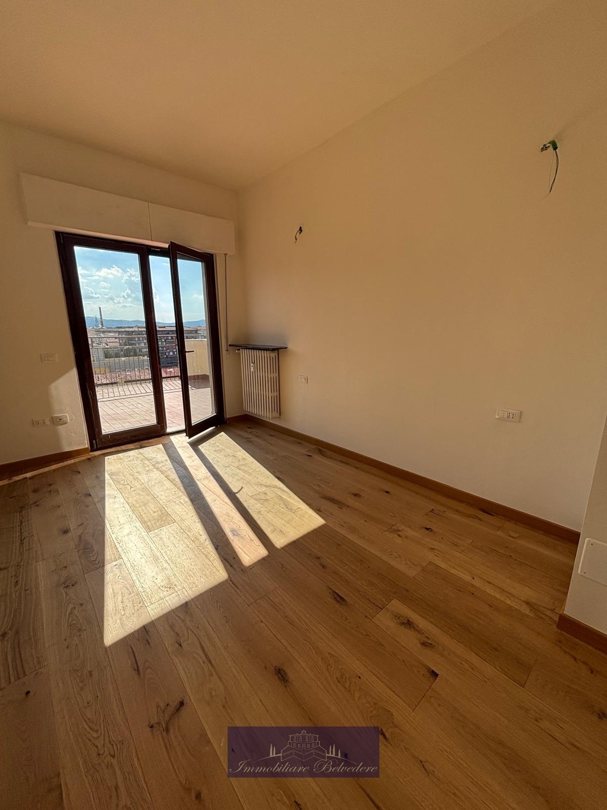 Quadrilocale con terrazzo in via bernardo pasquini, Firenze