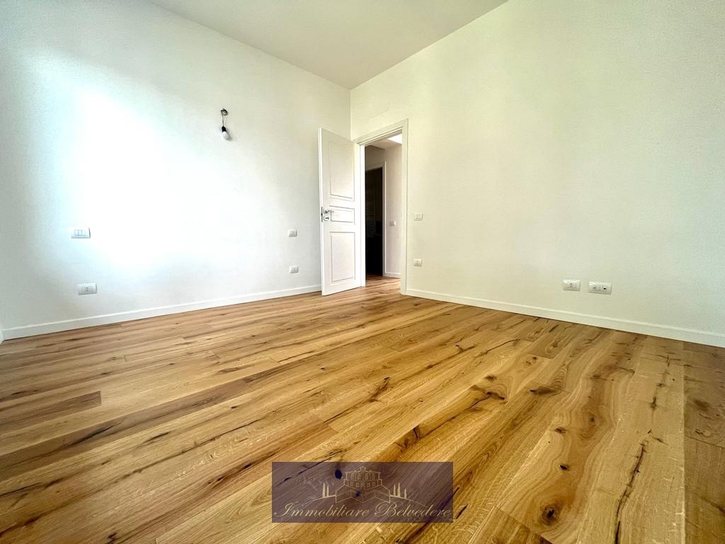 Trilocale con terrazzo in via san giusto, Scandicci