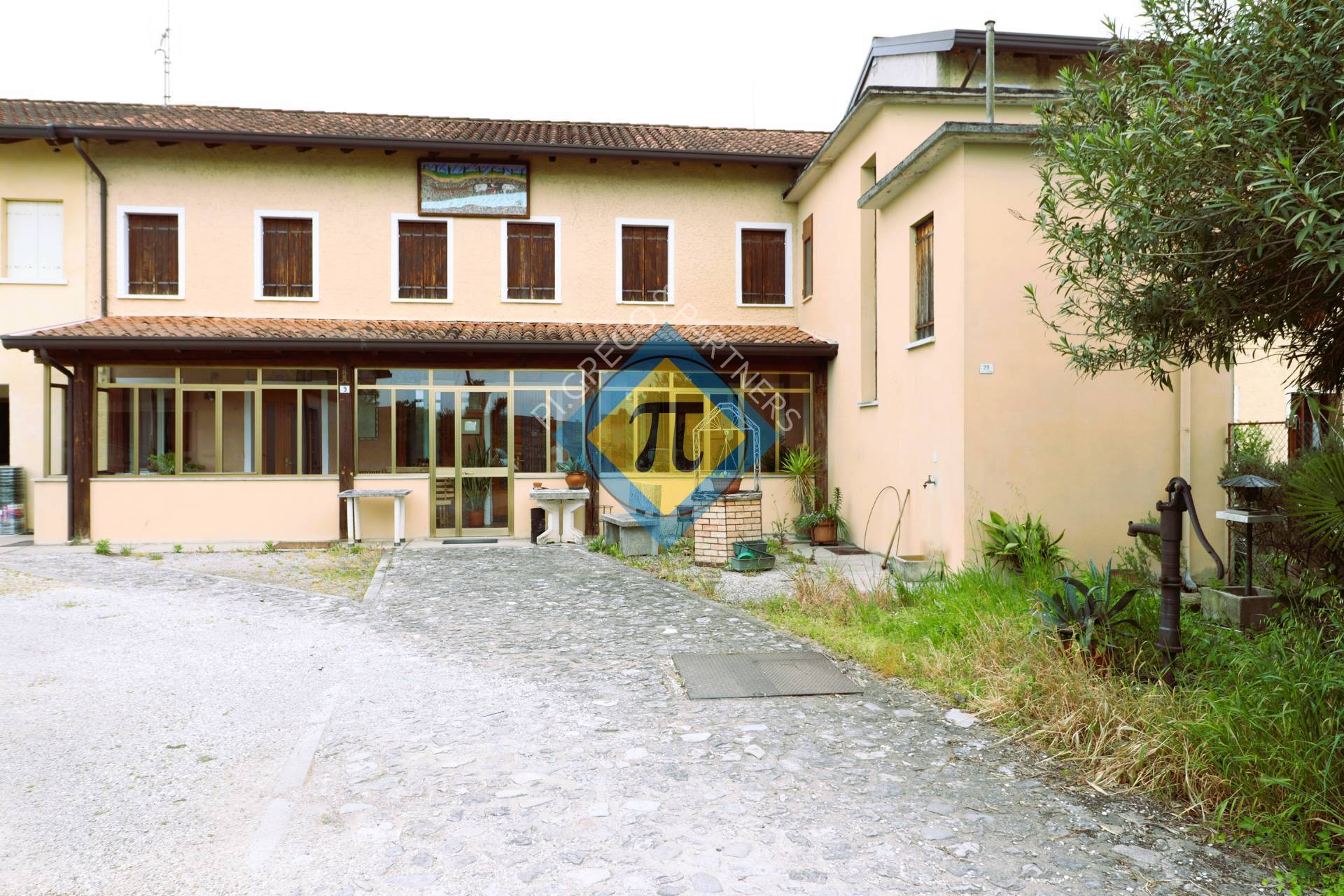 Villa in vendita a Cordenons