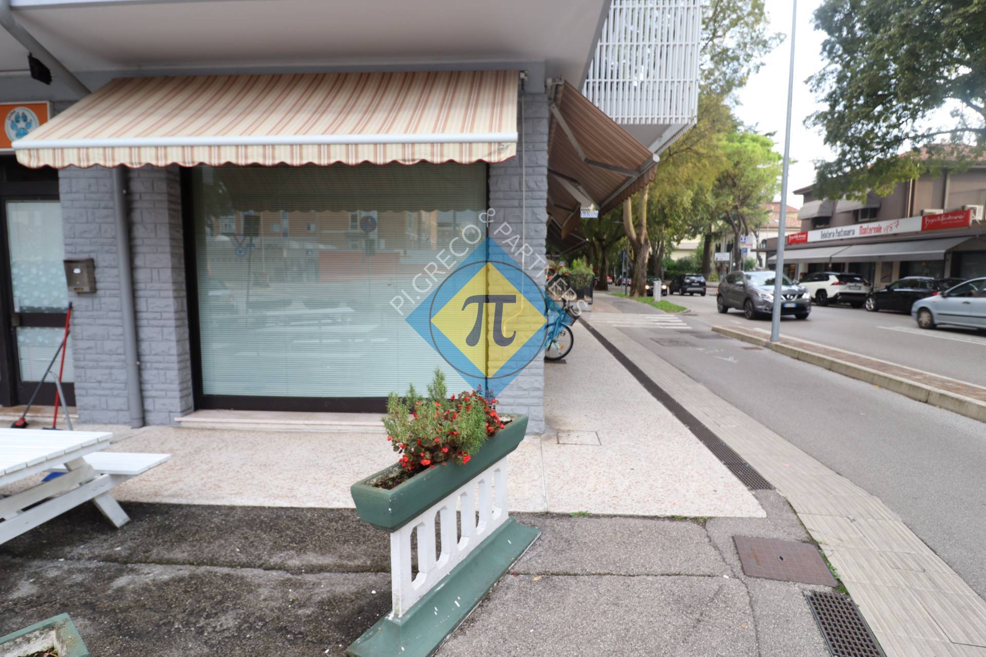 Locale commerciale in vendita a Pordenone