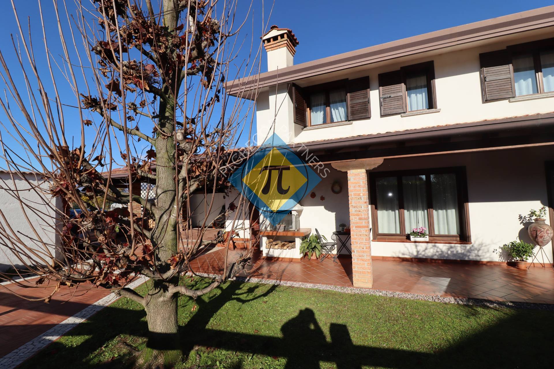 Villa in vendita a Pordenone, Vallenoncello