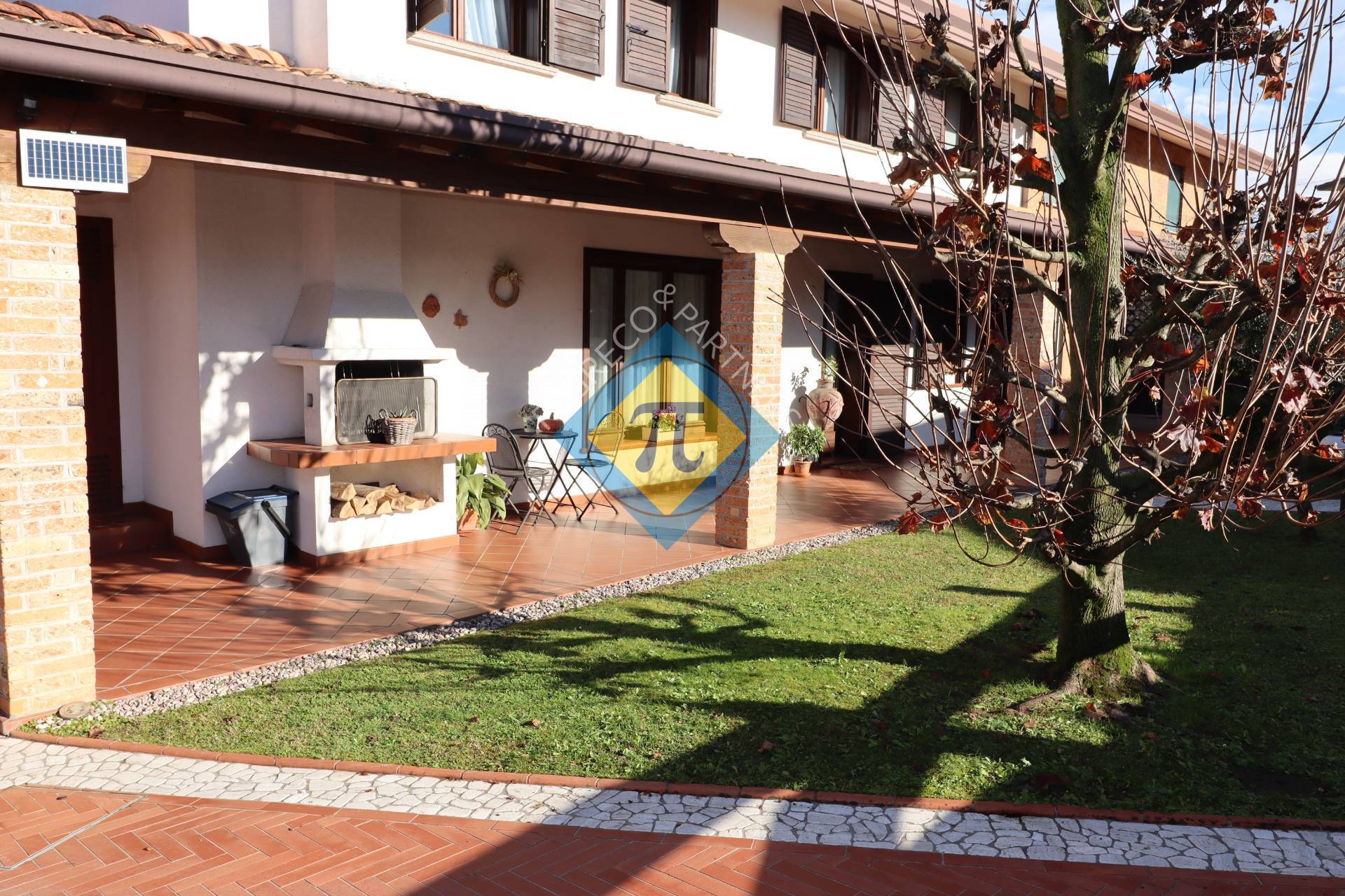 Villa in vendita a Pordenone, Vallenoncello