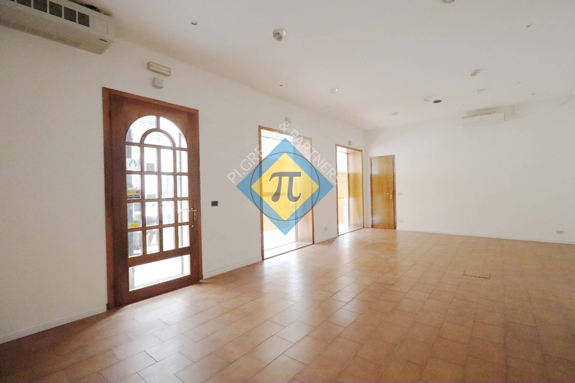 Locale commerciale in vendita a Pordenone