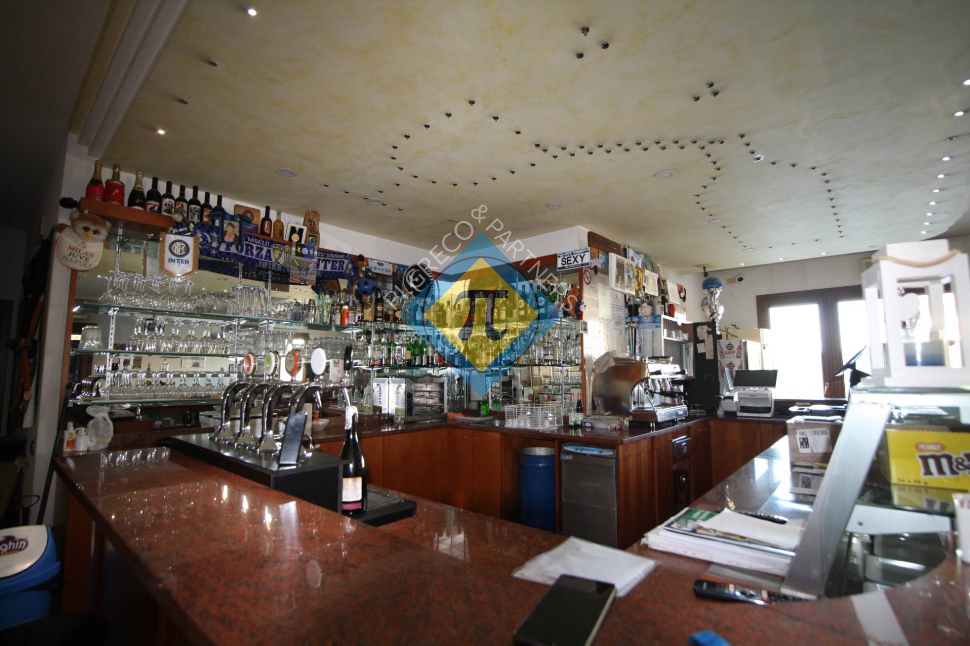 Locale commerciale in vendita a Cinto Caomaggiore