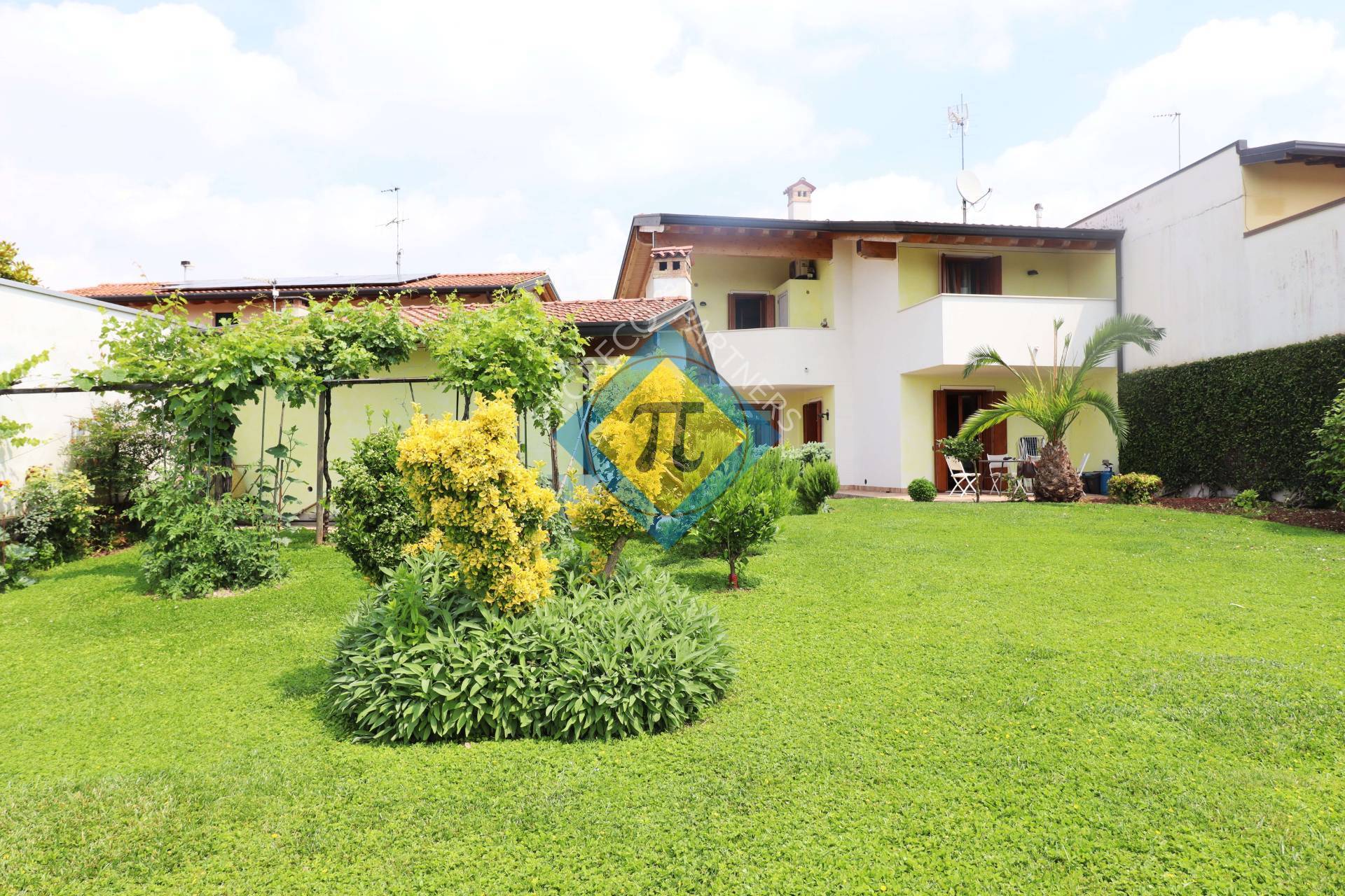 Casa in linea in vendita a Pordenone