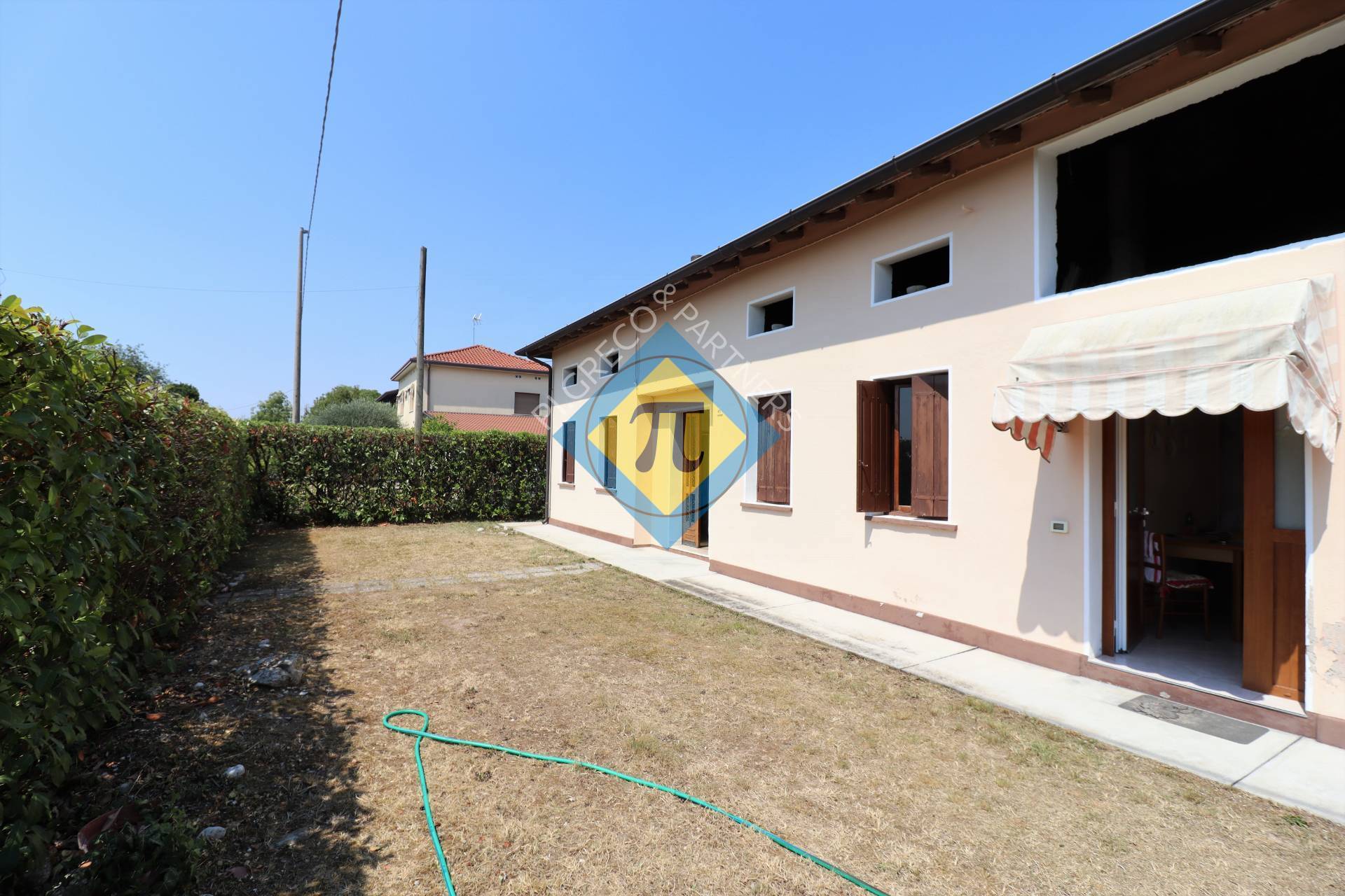 Villa in vendita a Pordenone