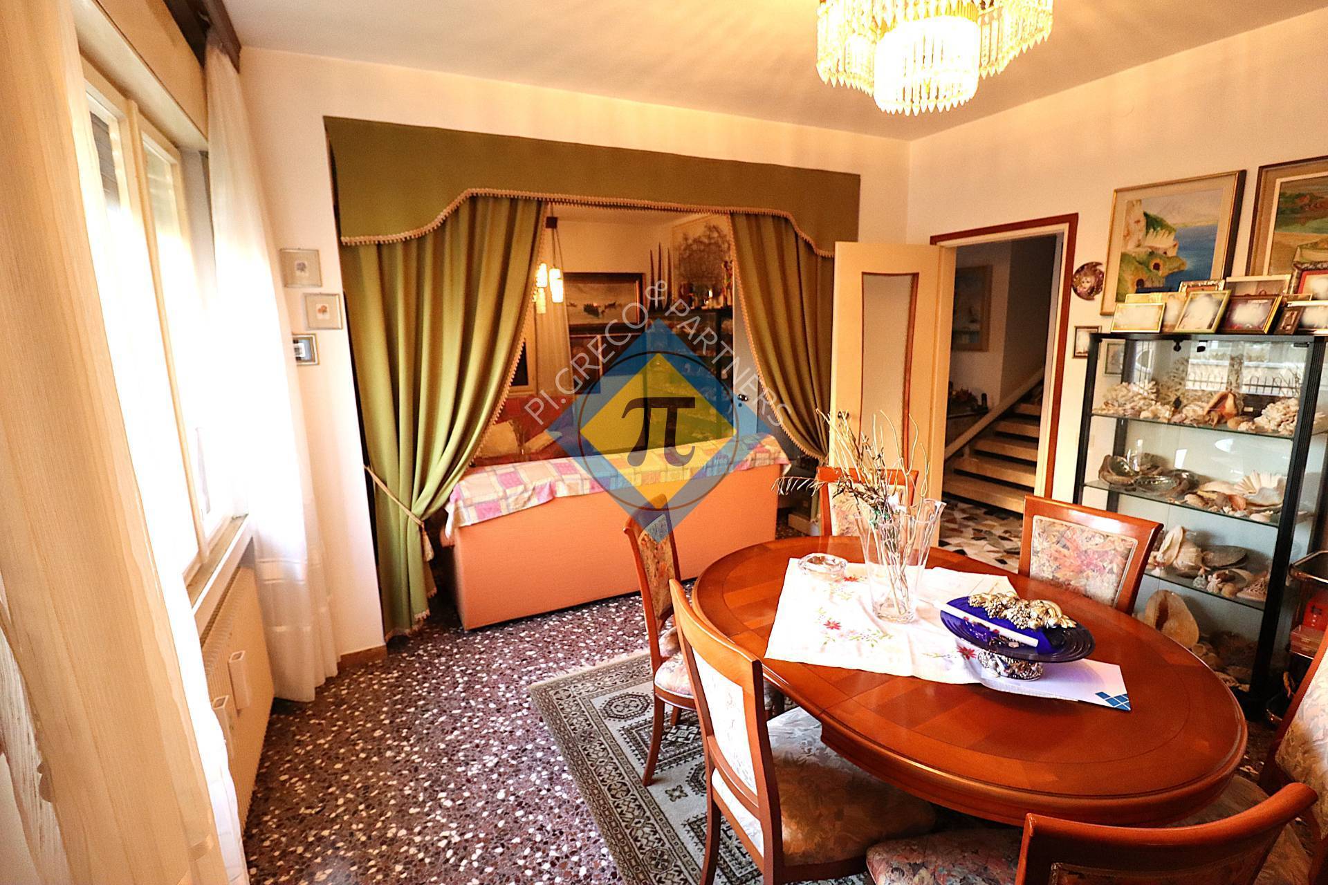 Villa in vendita a Pordenone, Borgomeduna