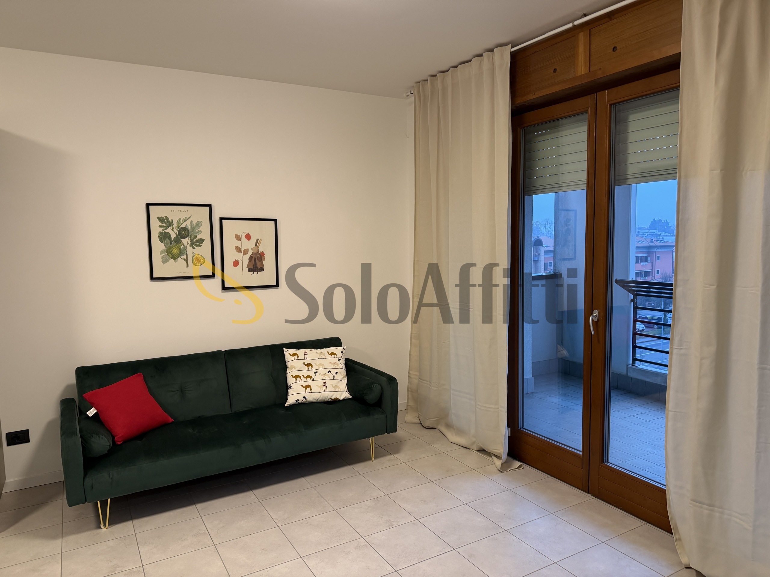 Bilocale con giardino in via 4 novembre 328, Caronno Pertusella