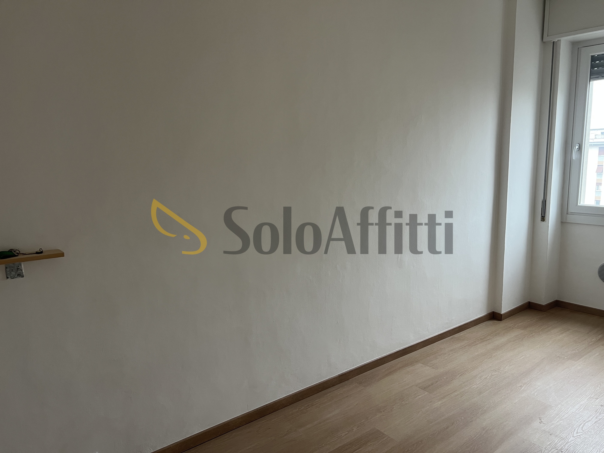 Bilocale ristrutturato in via stampa soncino 8, Saronno