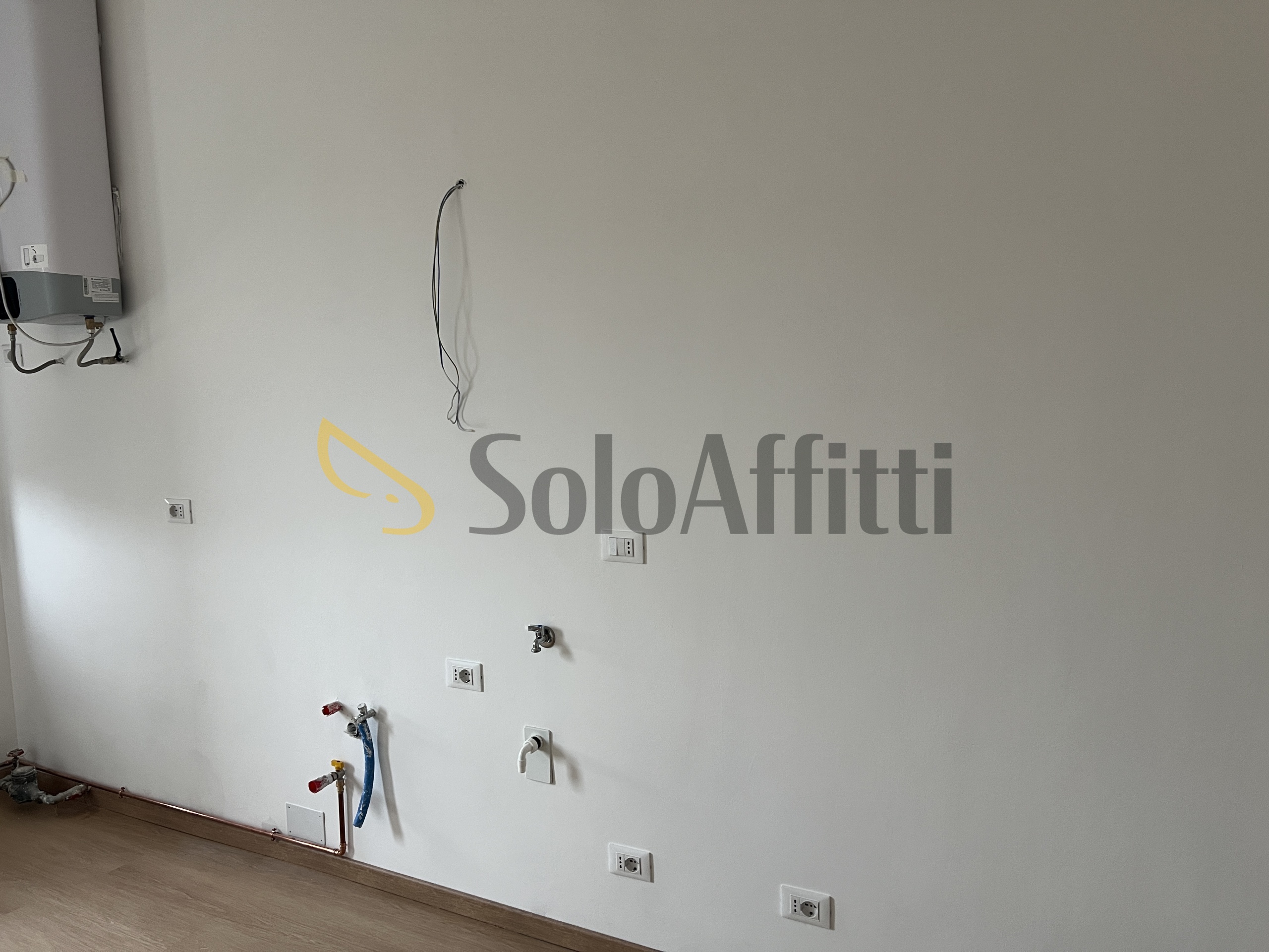 Bilocale ristrutturato in via stampa soncino 8, Saronno