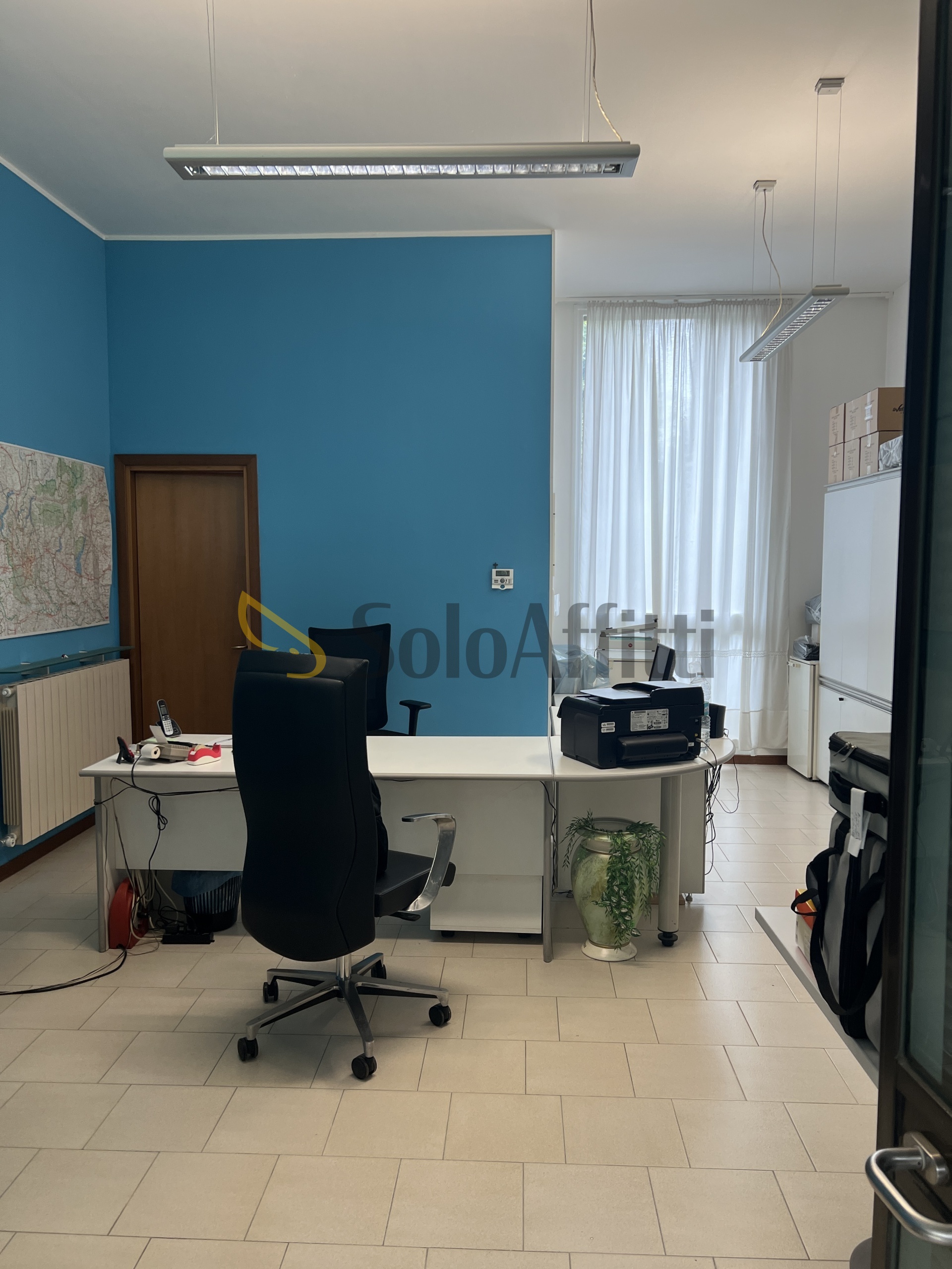 Locale commerciale in affitto in via g. b. busnelli 78, Saronno