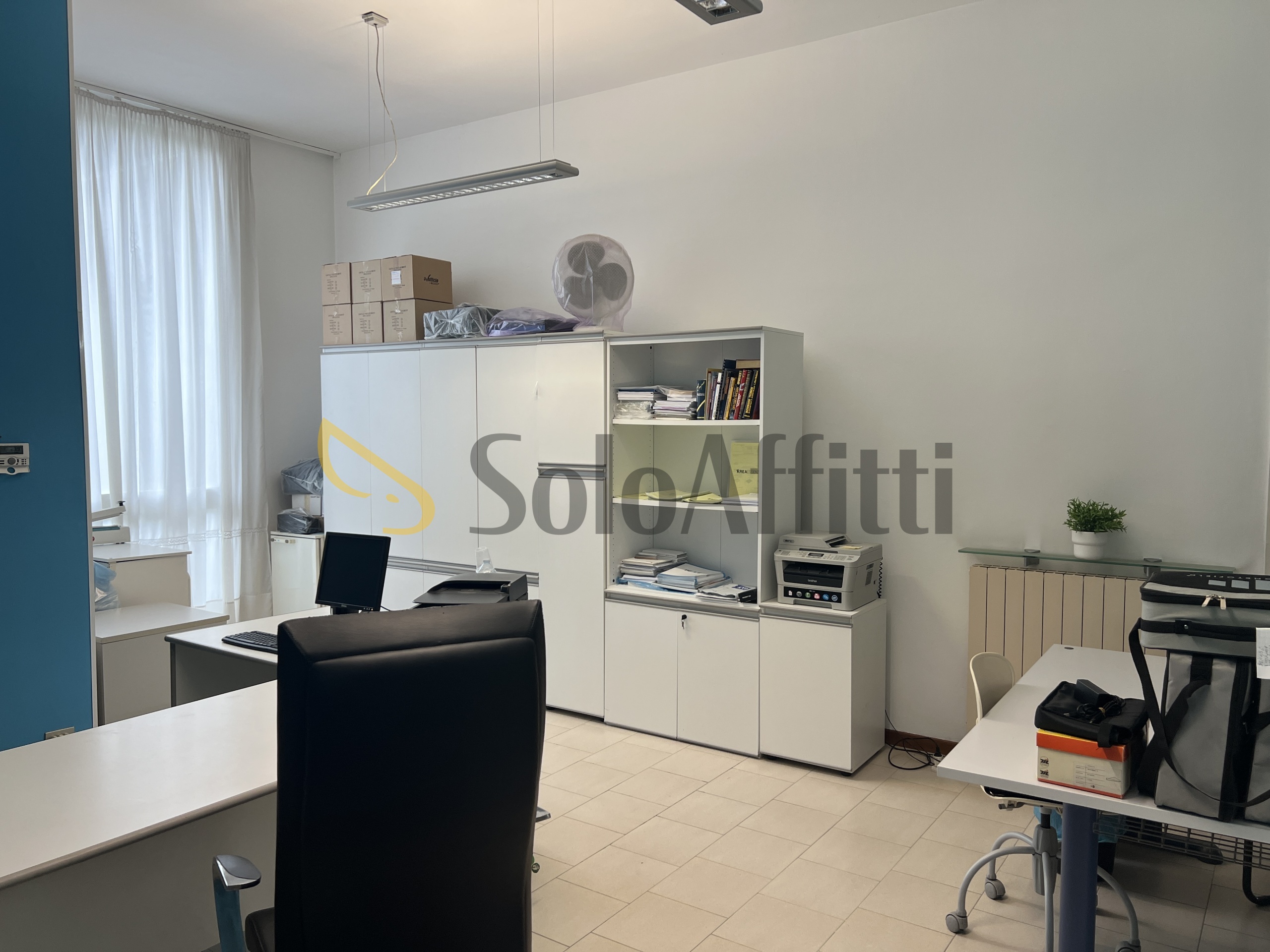 Locale commerciale in affitto in via g. b. busnelli 78, Saronno