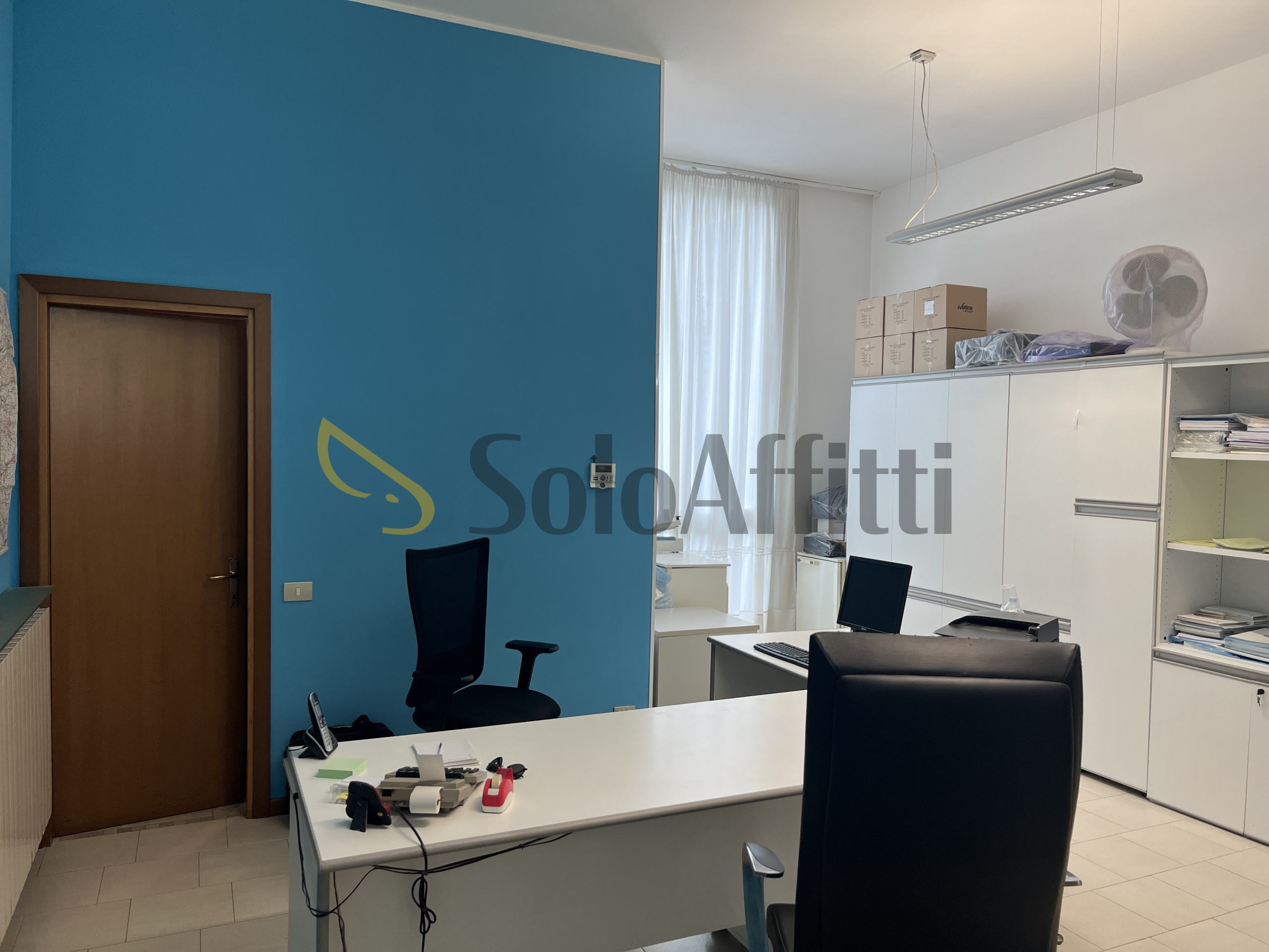 Locale commerciale in affitto in via g. b. busnelli 78, Saronno