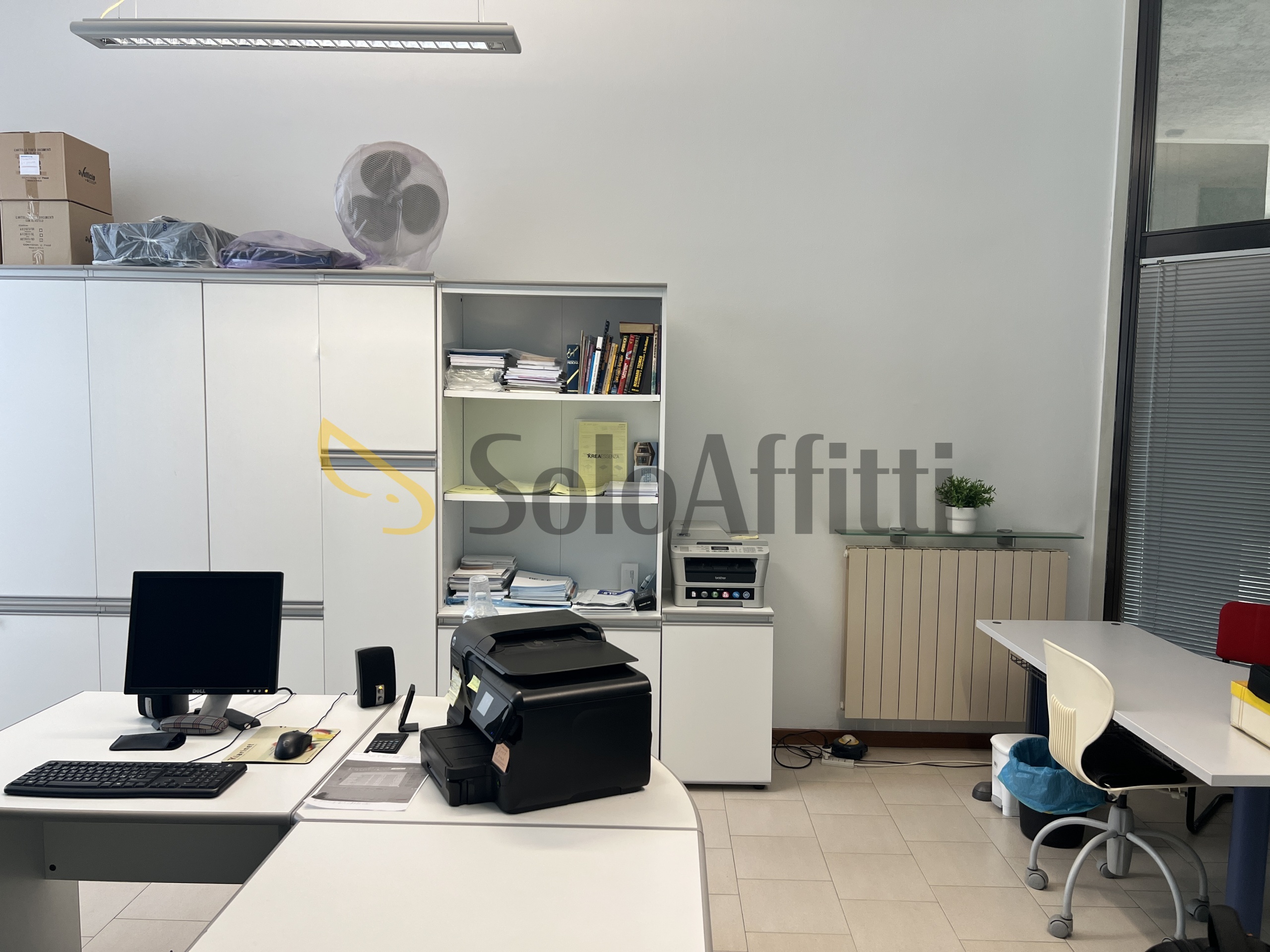 Locale commerciale in affitto in via g. b. busnelli 78, Saronno