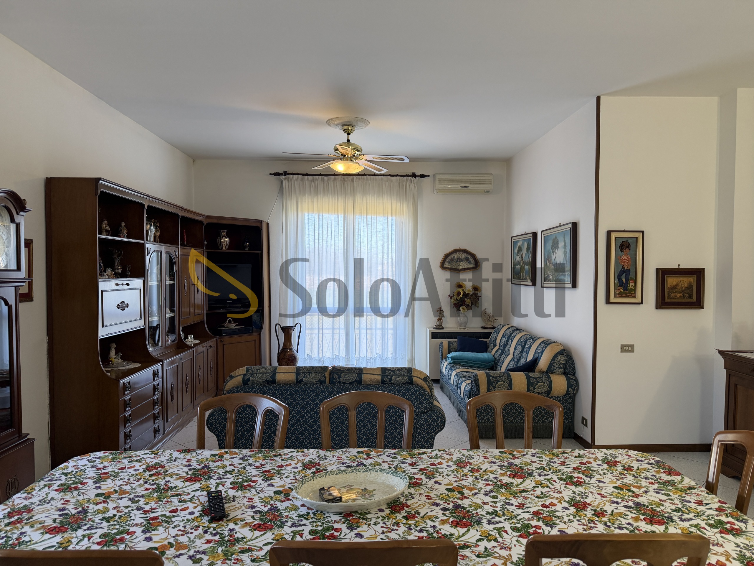 Trilocale con giardino in via dei tigli 14, Solaro