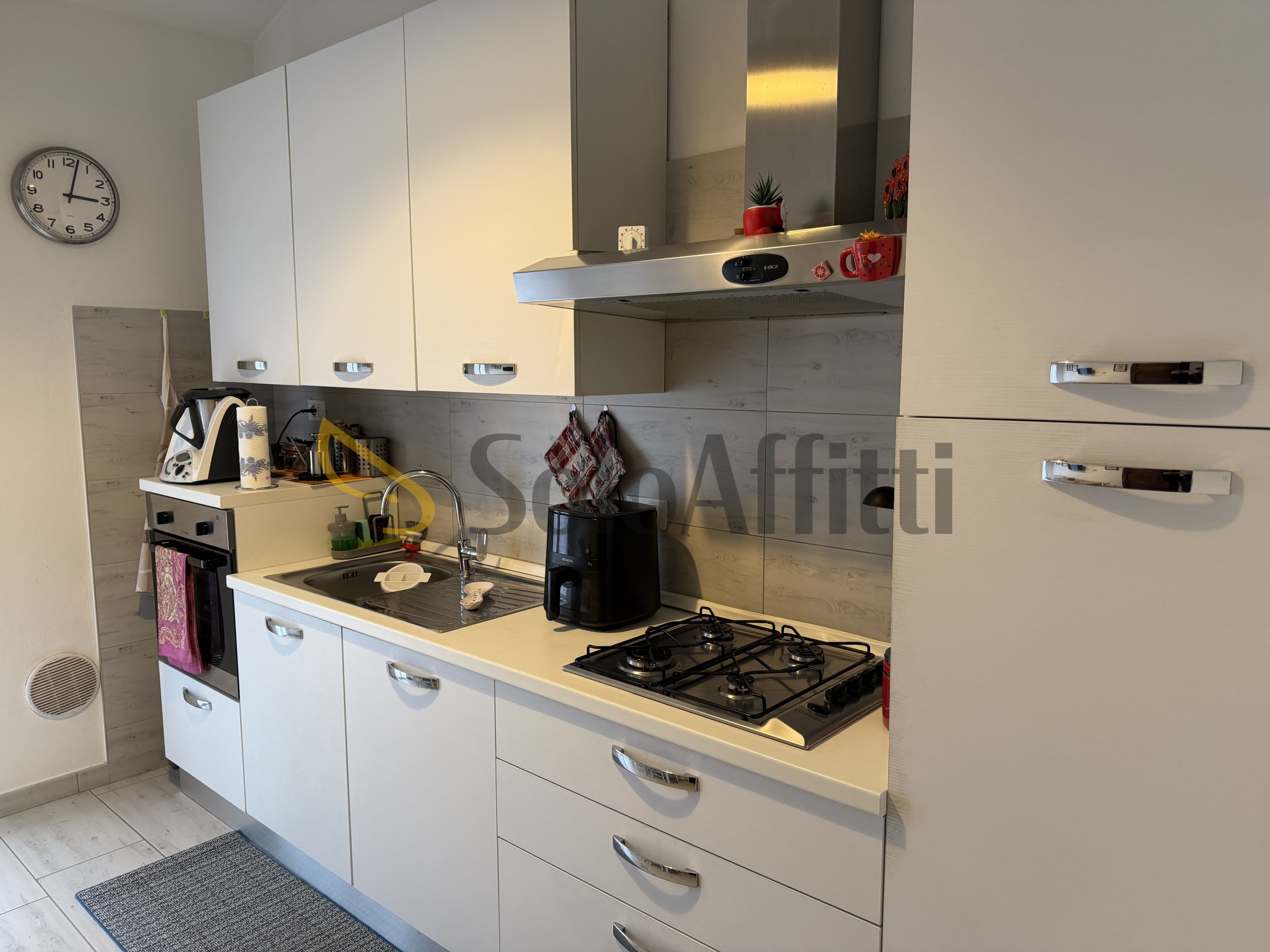 Bilocale ristrutturato in via bainsizza 87, Caronno Pertusella