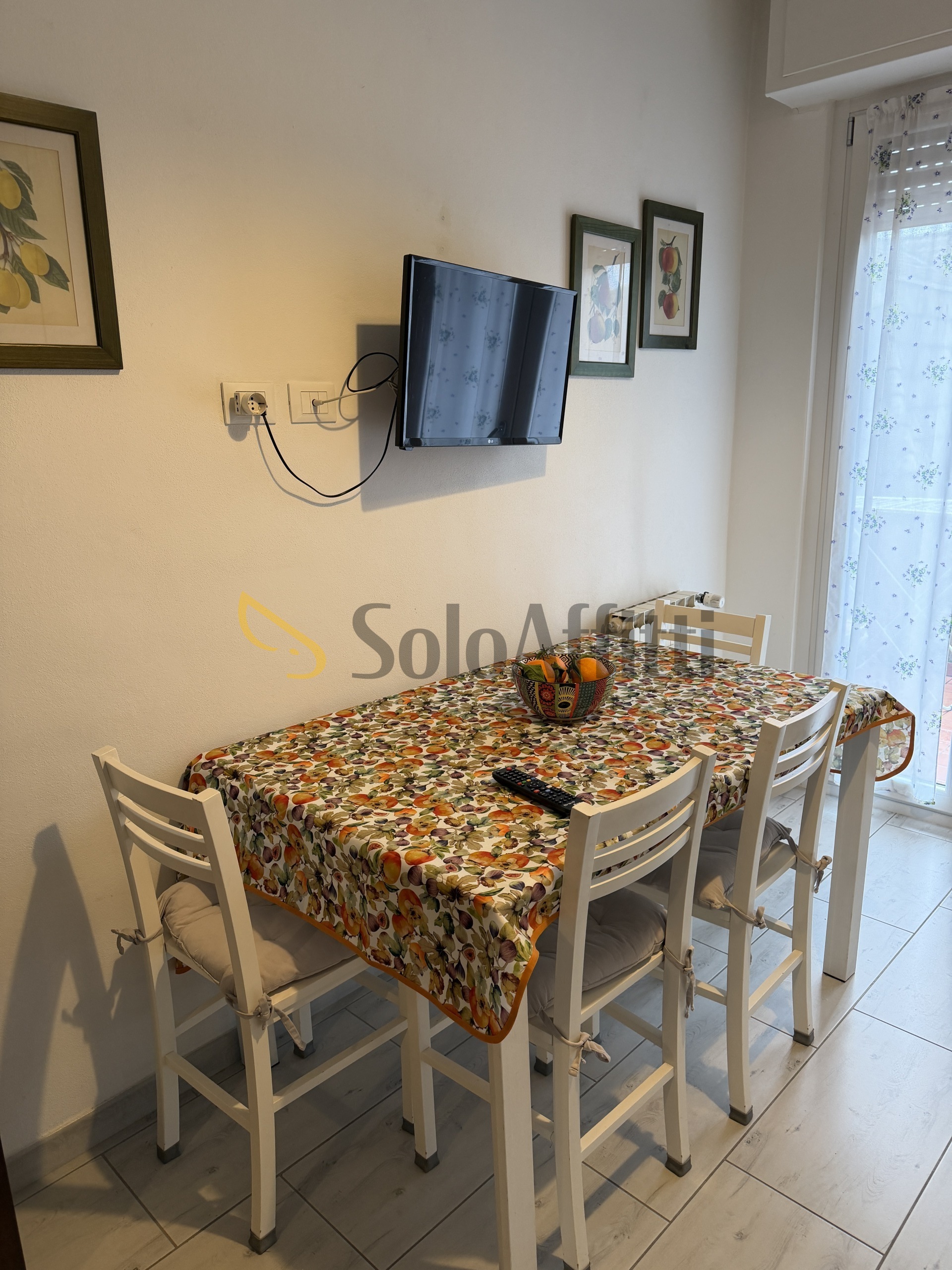 Bilocale ristrutturato in via bainsizza 87, Caronno Pertusella