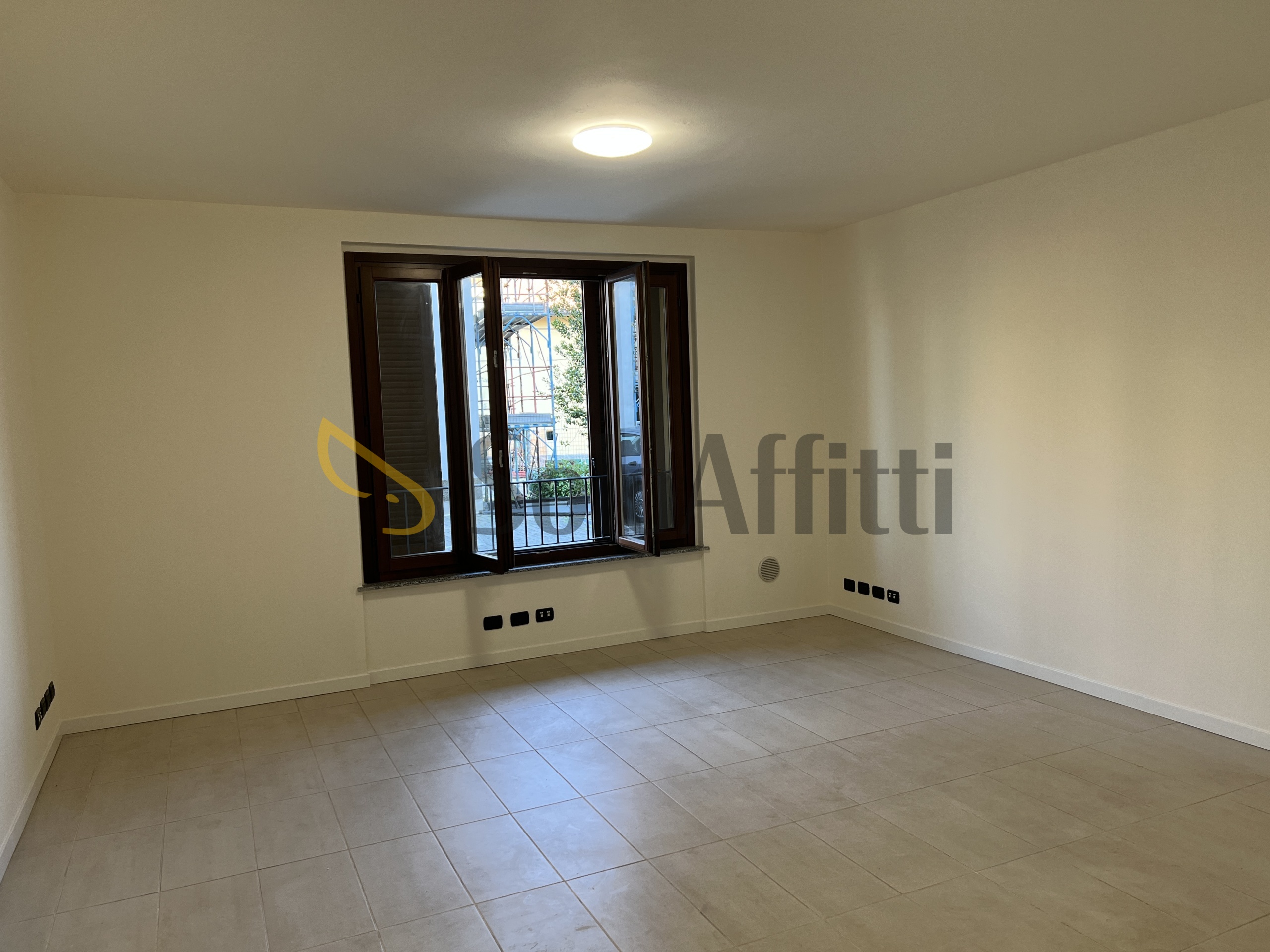 Trilocale in affitto a Rovellasca