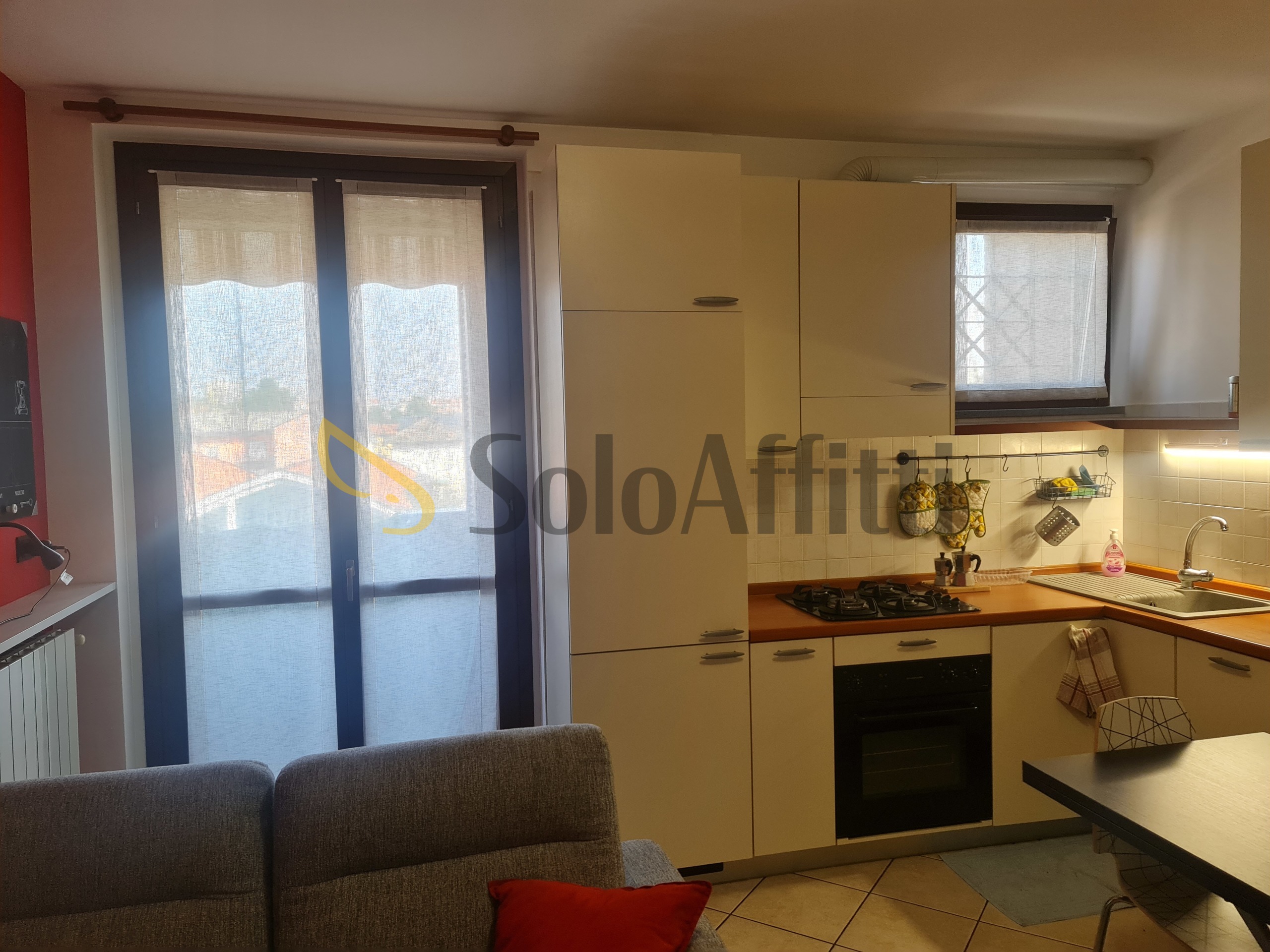 Bilocale con giardino a Caronno Pertusella
