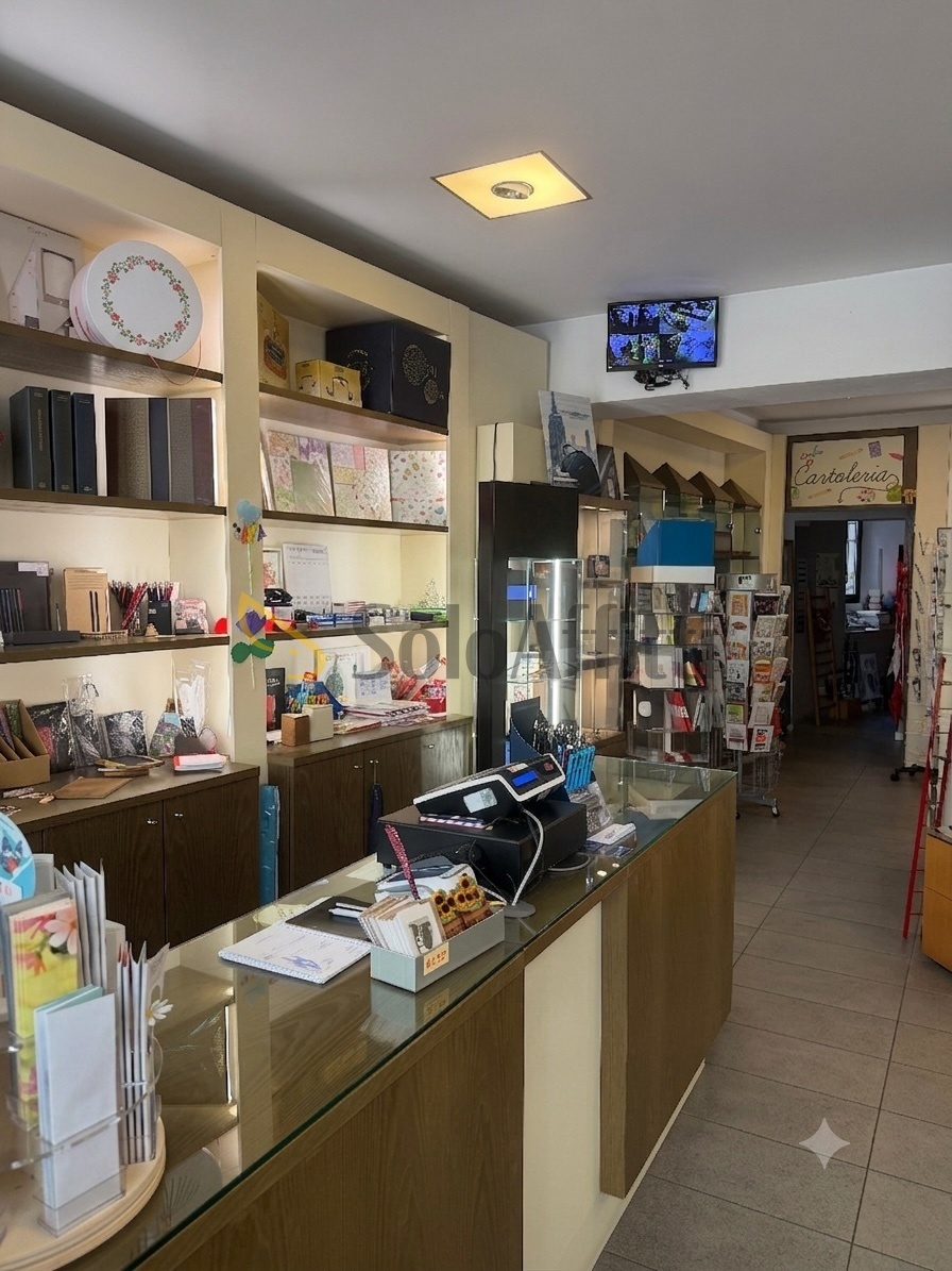 Locale commerciale in affitto in corso italia snc, Saronno
