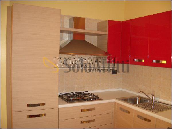 Bilocale con terrazzo in via carcano 160, Caronno Pertusella