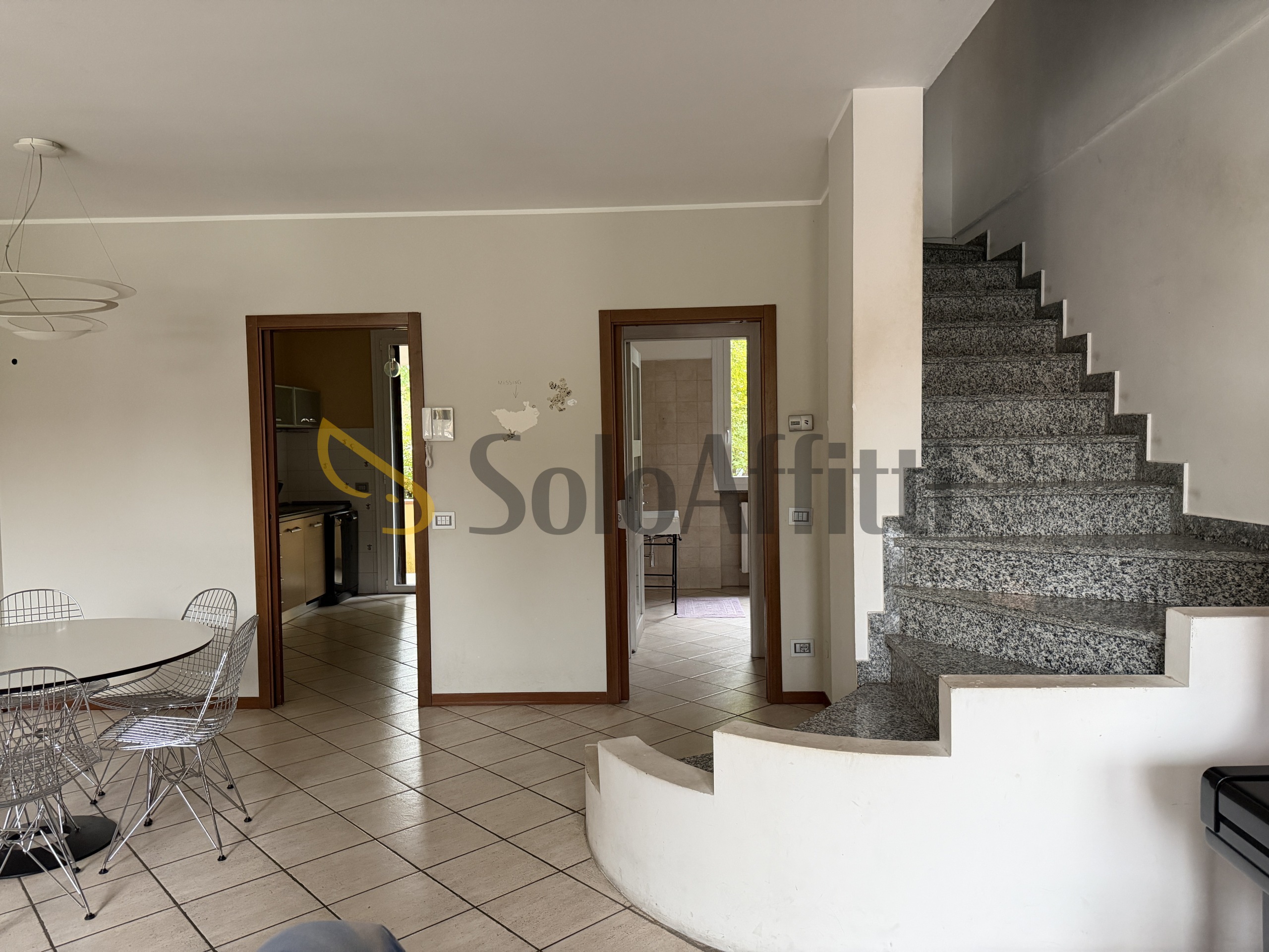 Villetta a schiera con giardino in via magenta 2, Paderno Dugnano