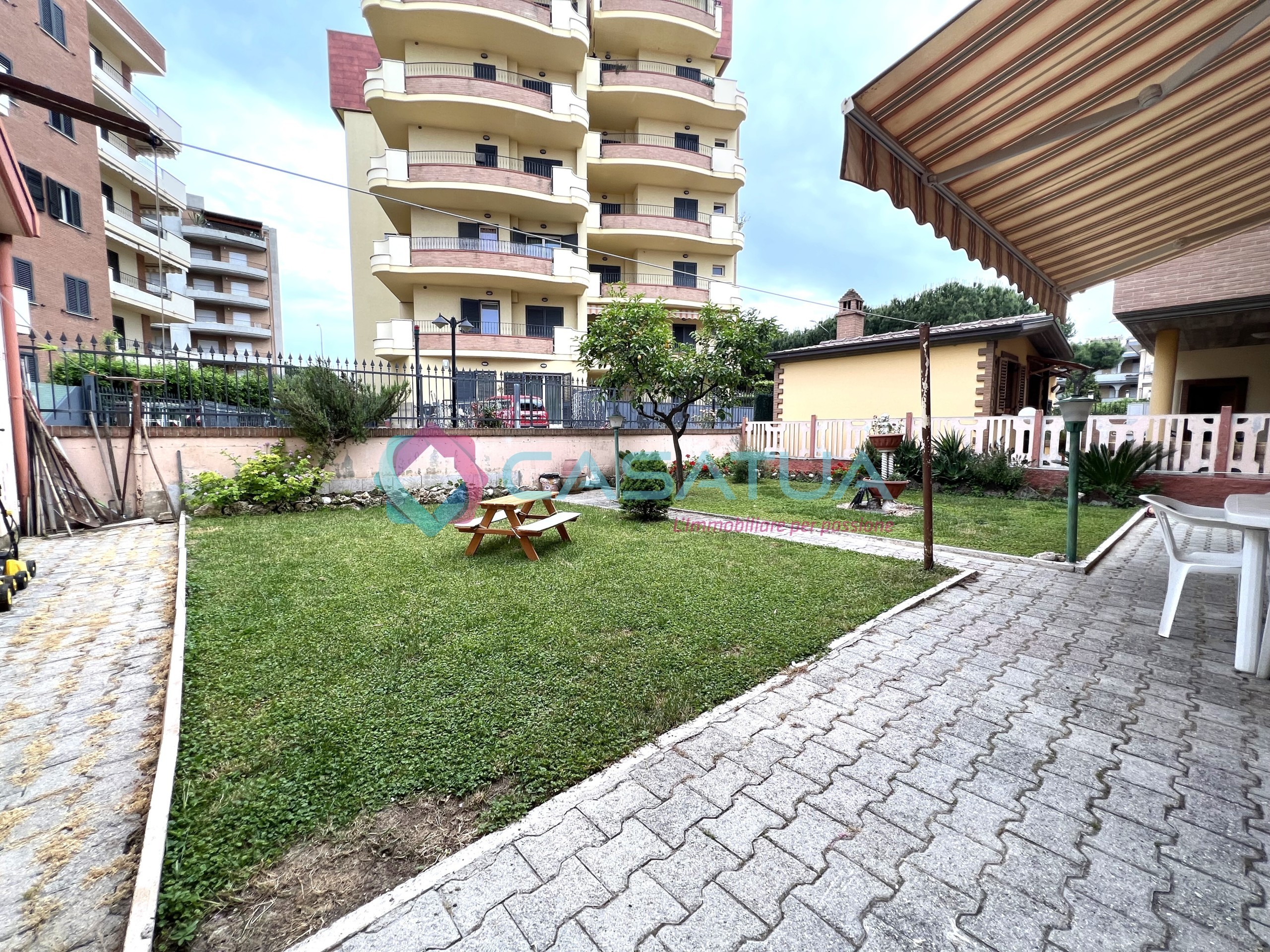 Casa indipendente con giardino in via cesare battisti 178, Alba Adriatica
