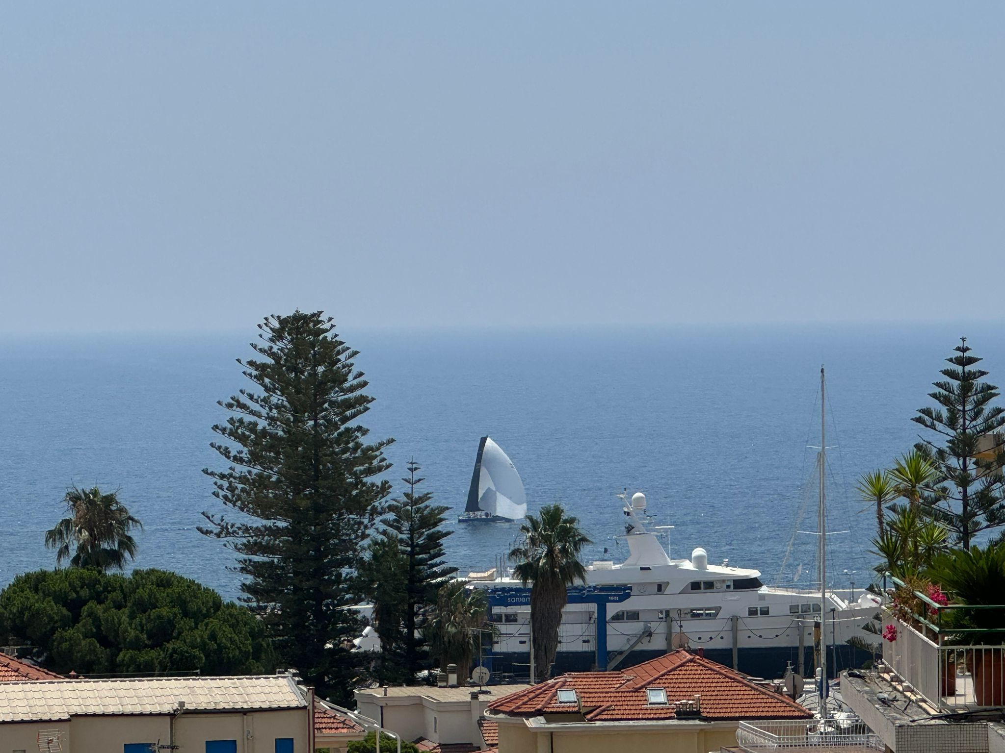 Appartamento vista mare in strada san martino, San Remo