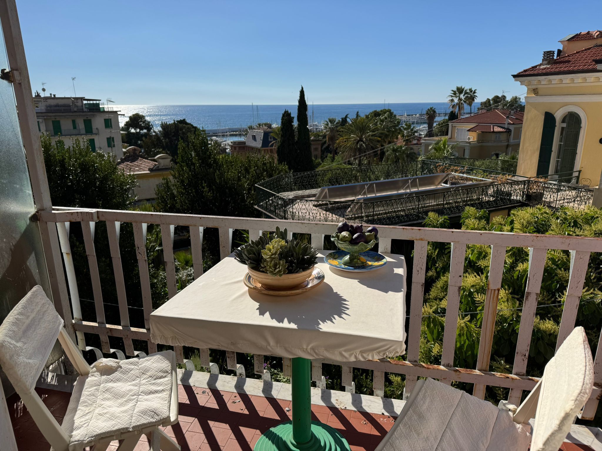 Appartamento vista mare in strada san martino 15, San Remo