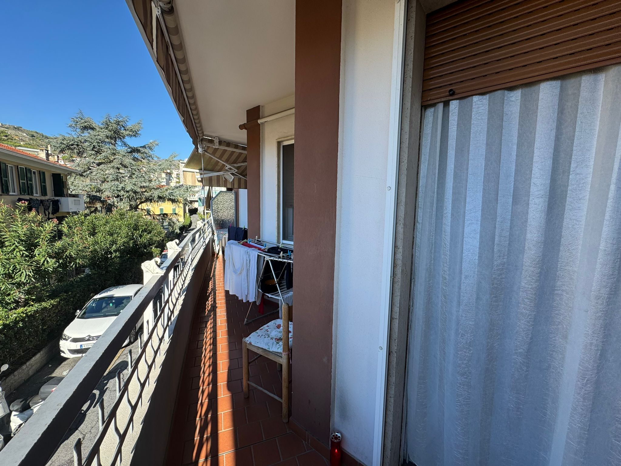 Trilocale con terrazzo in via lamarmora 84, San Remo