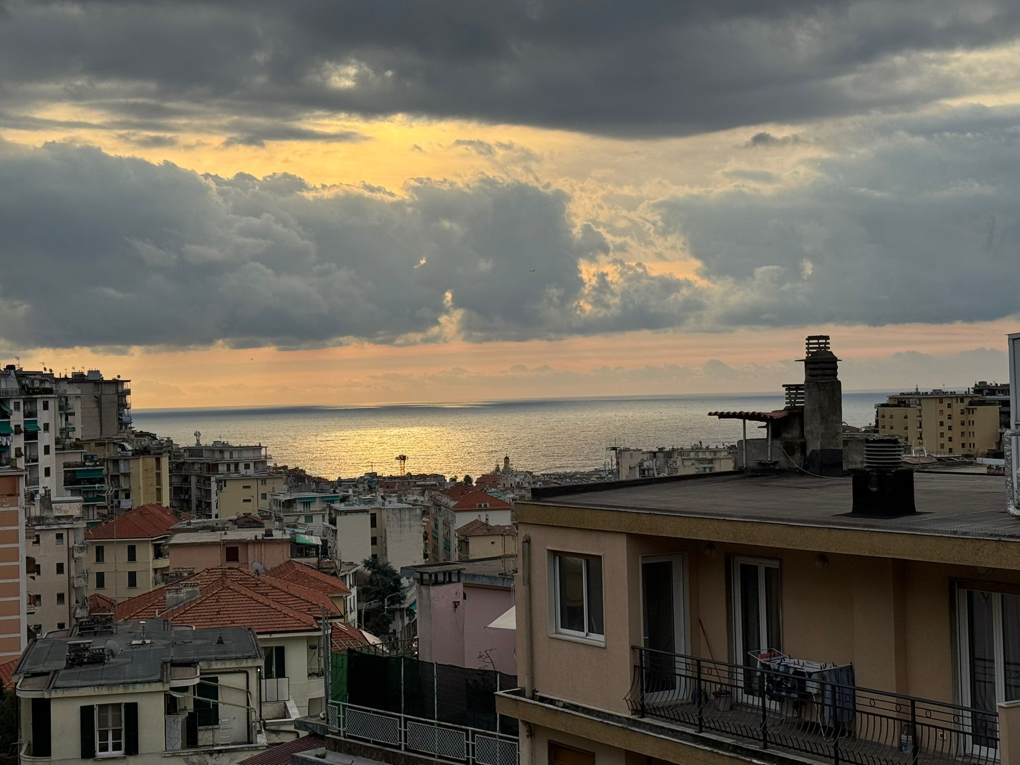 Appartamento vista mare in via galileo galilei 315, San Remo