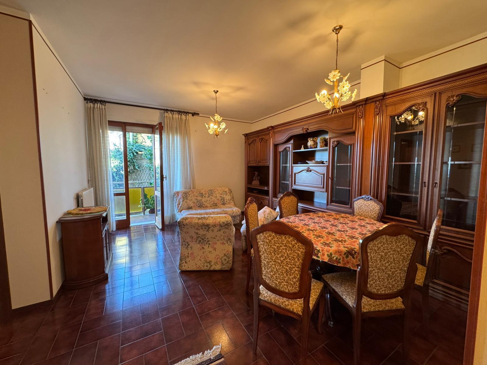 Trilocale vista mare in via val d'olivi 277, San Remo