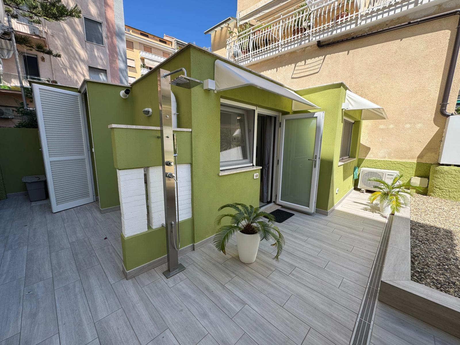 Casa indipendente con giardino in via g. ansaldi 20, San Remo