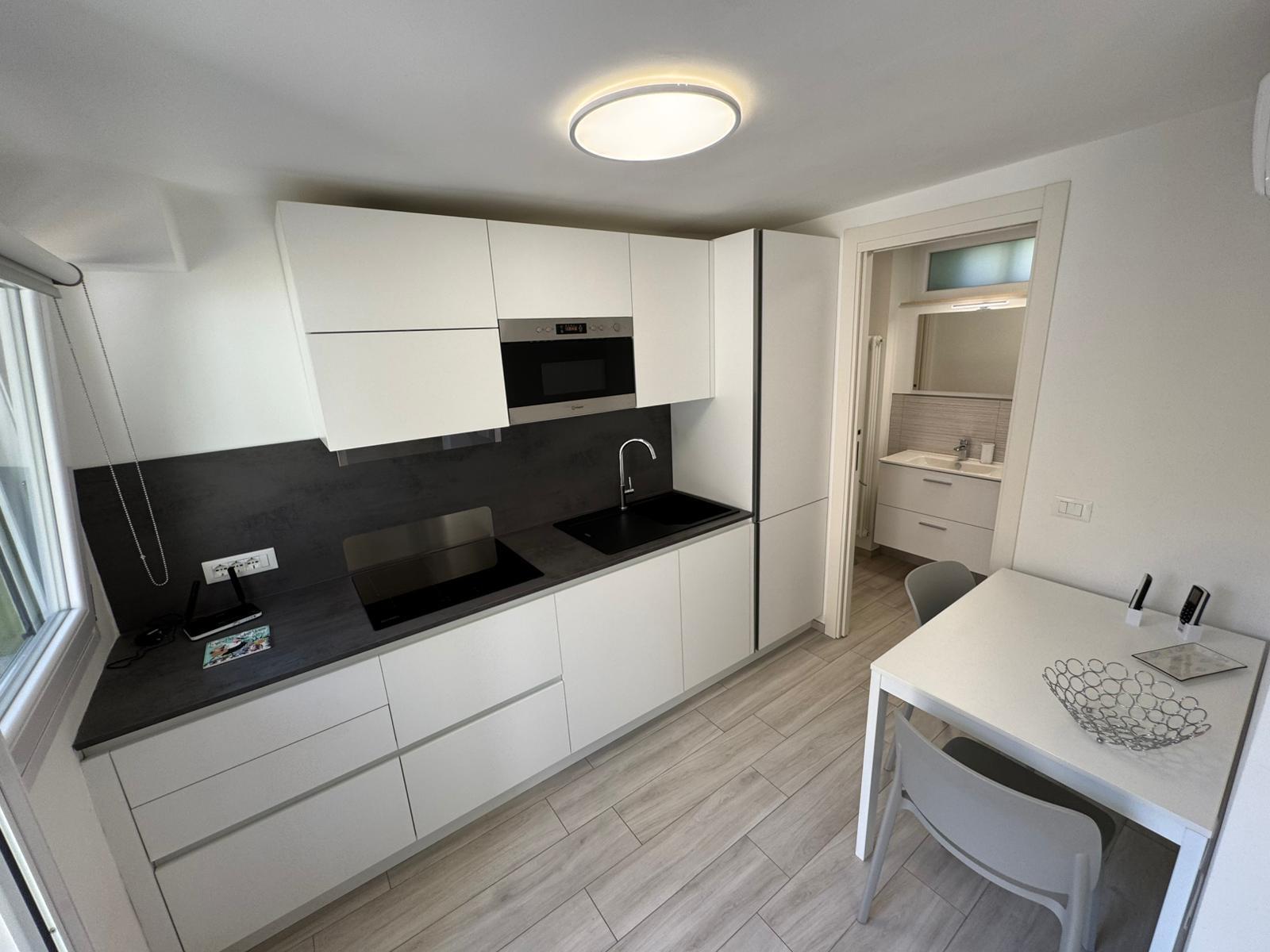 Casa indipendente con giardino in via g. ansaldi 20, San Remo