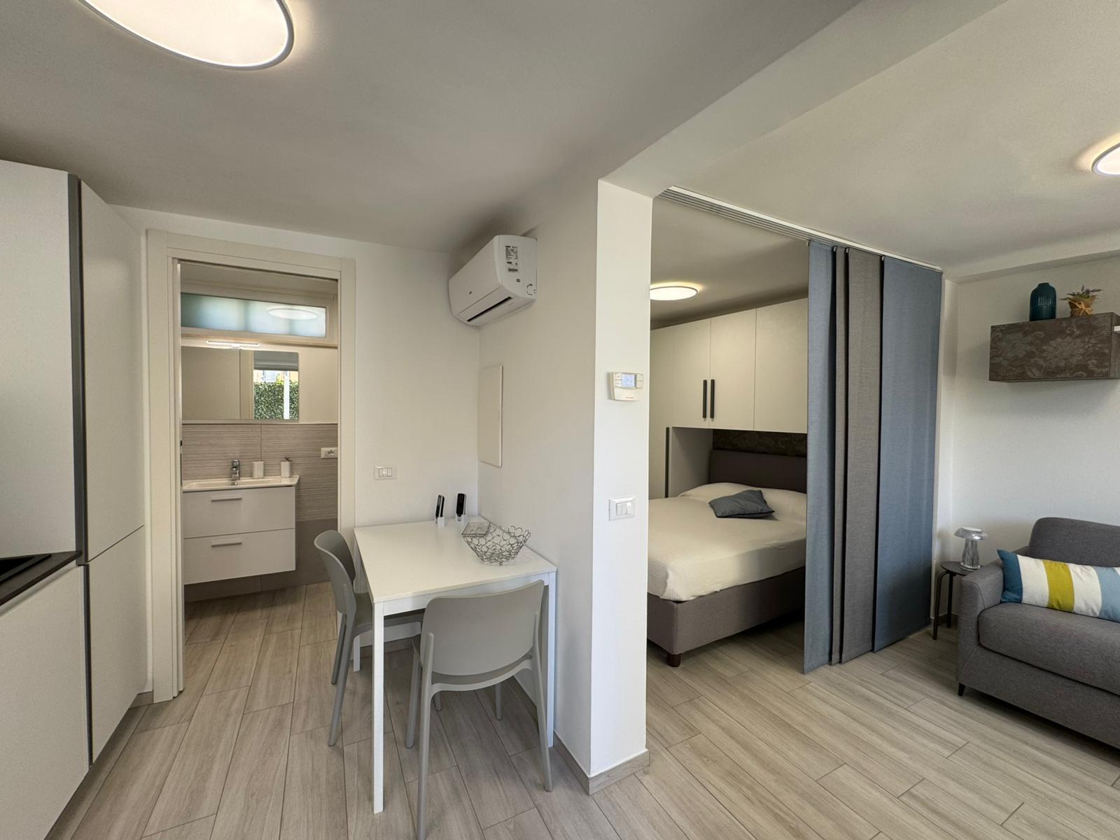 Casa indipendente con giardino in via g. ansaldi 20, San Remo