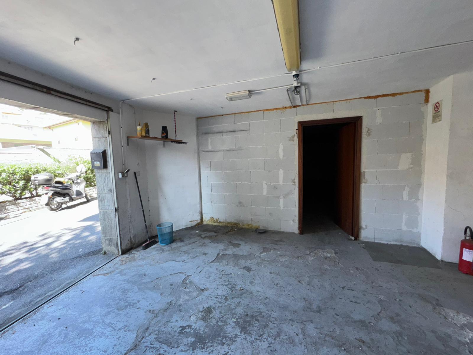 Magazzino da ristrutturare in via lamarmora 92, San Remo