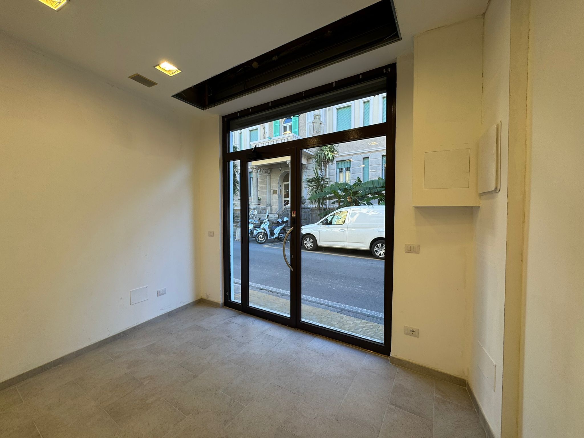 Locale commerciale in affitto in via lamarmora 31, San Remo