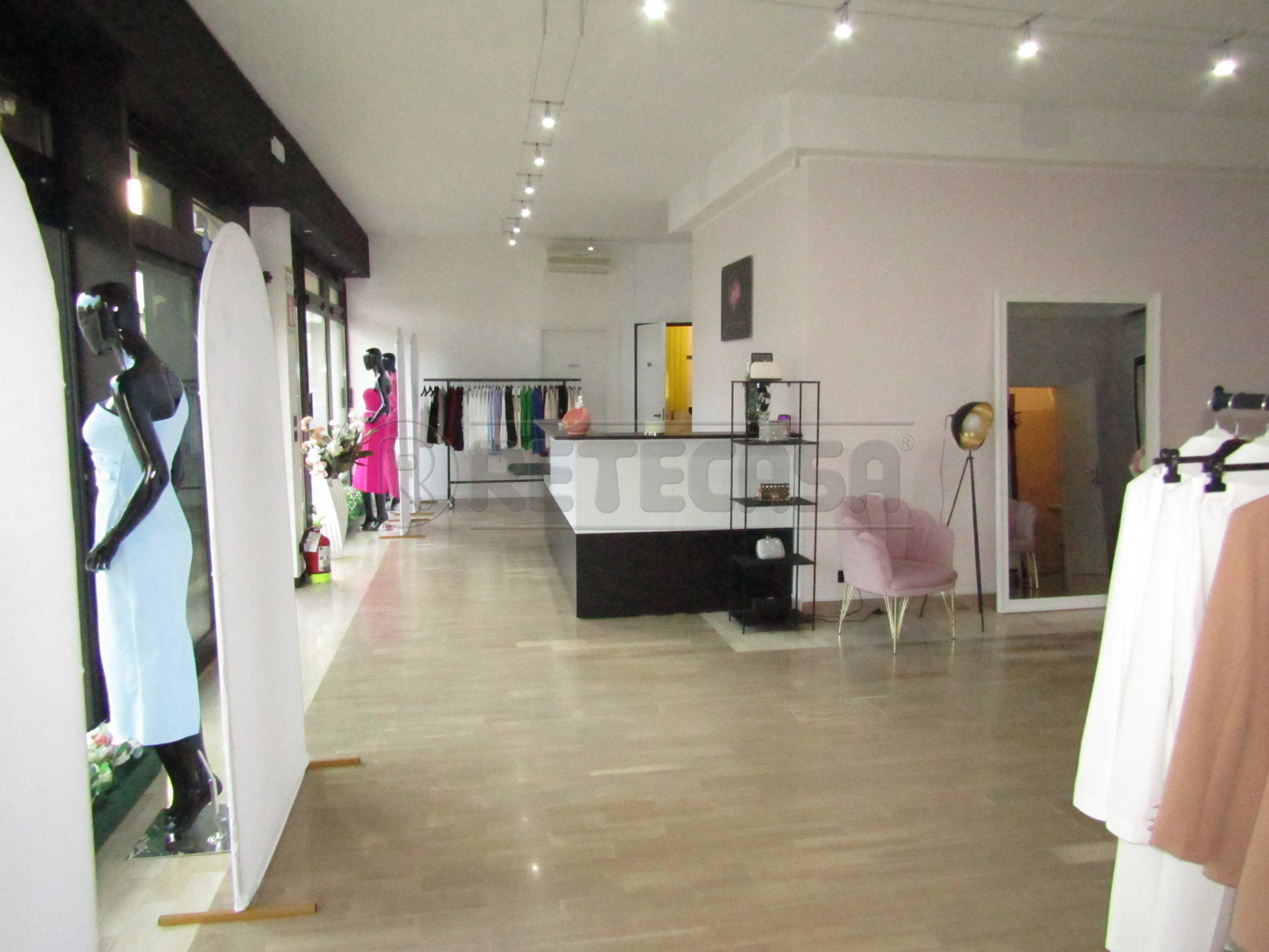 Locale commerciale in vendita a Campodarsego