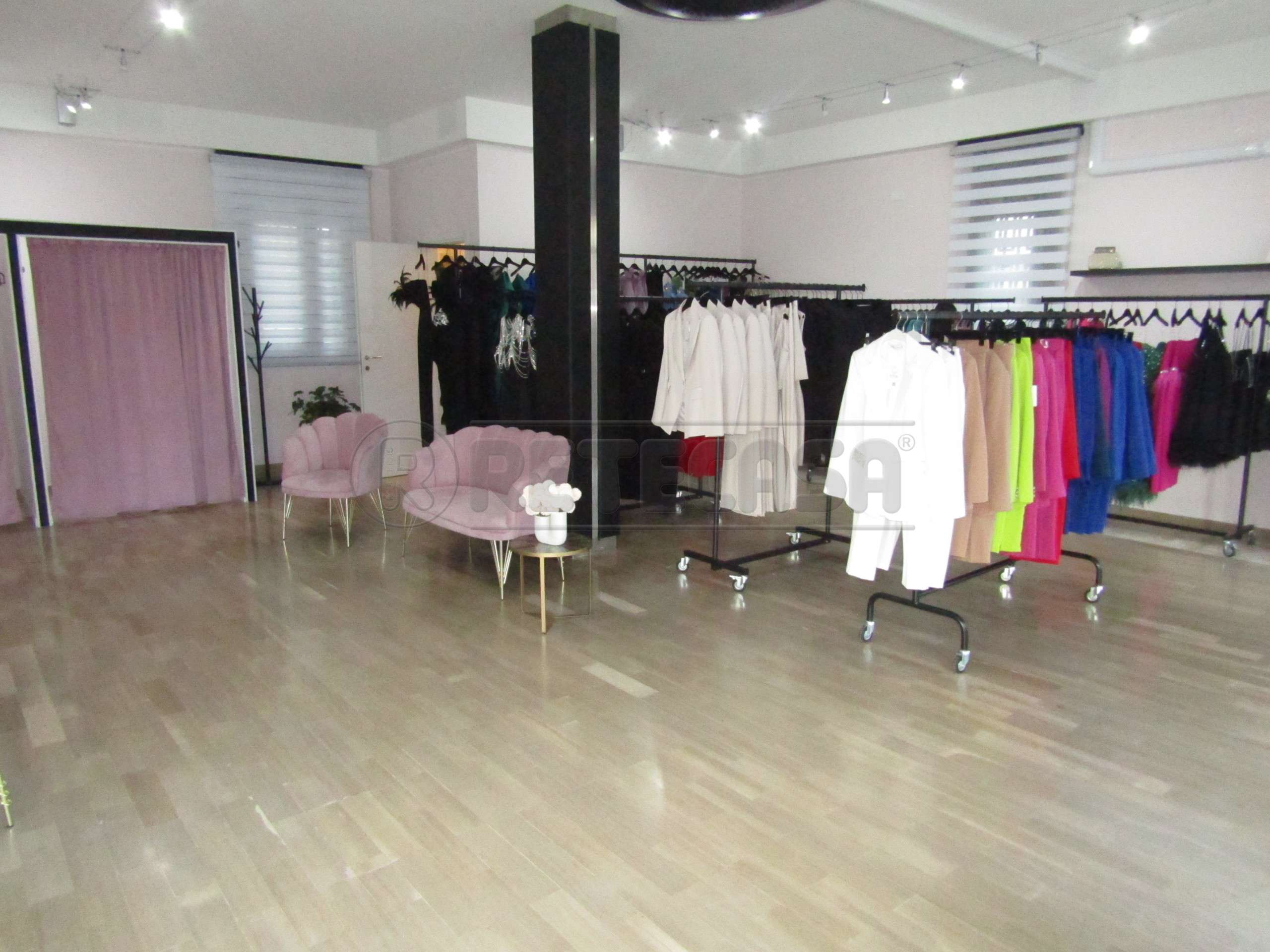 Locale commerciale in vendita a Campodarsego