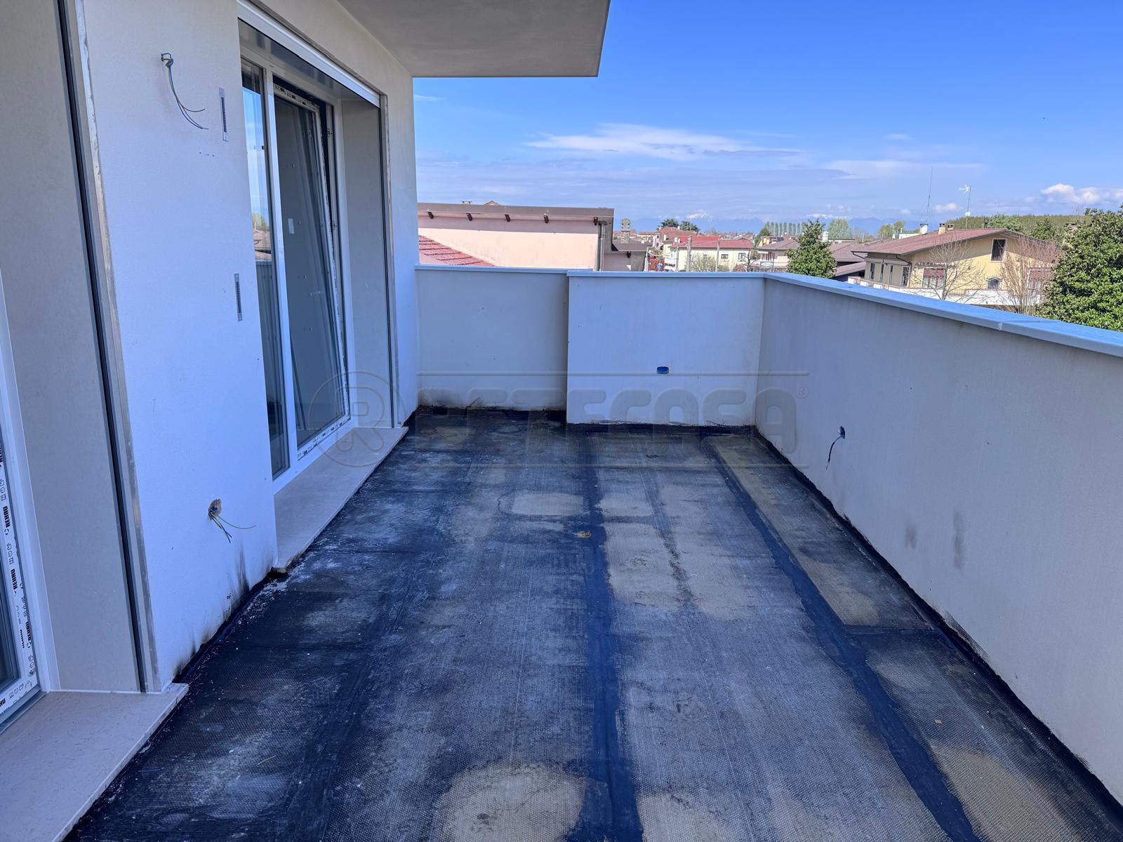 Attico con terrazzo a Campodarsego