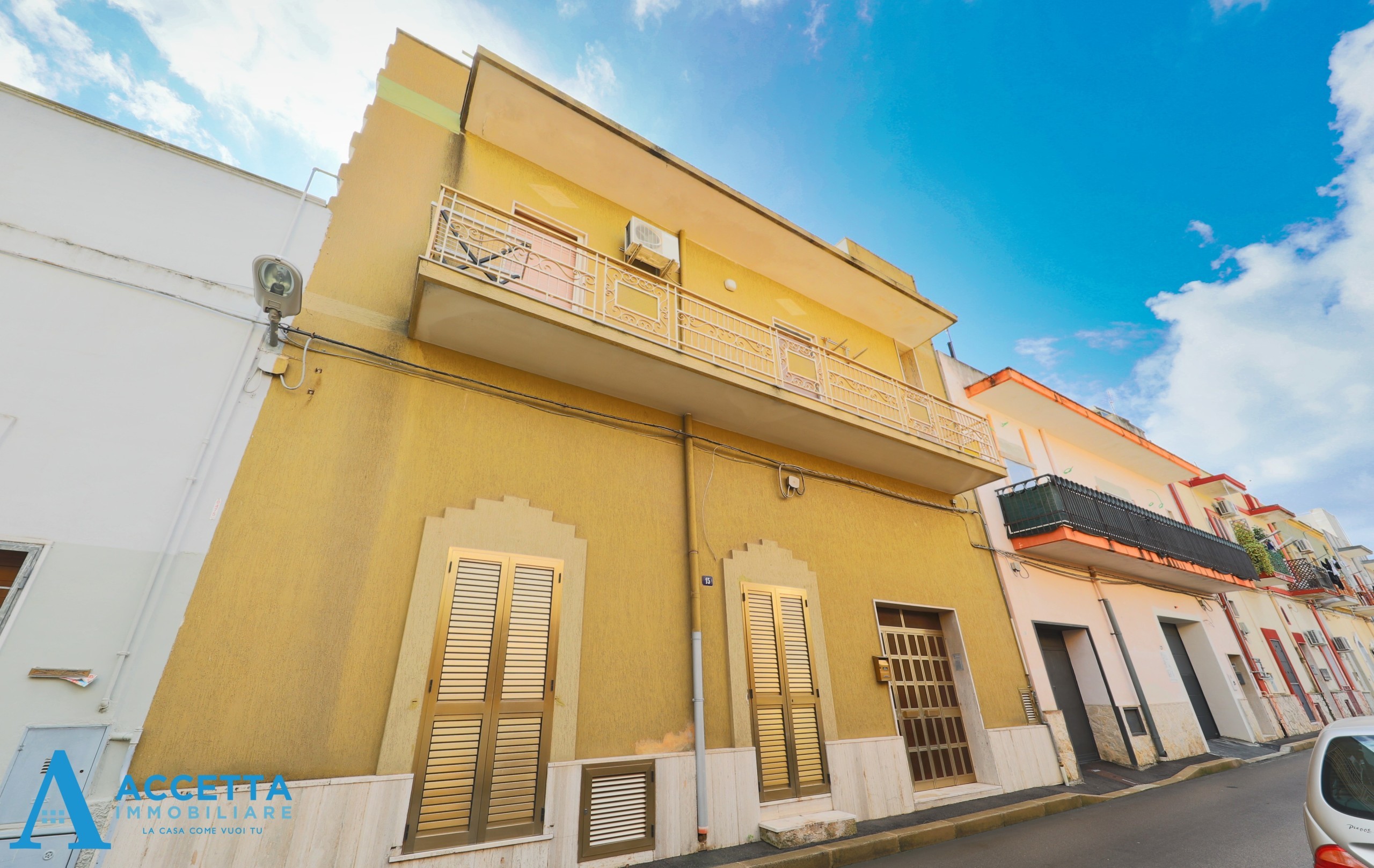 Casa indipendente con giardino in via giuseppe garibaldi talsano 15, Taranto