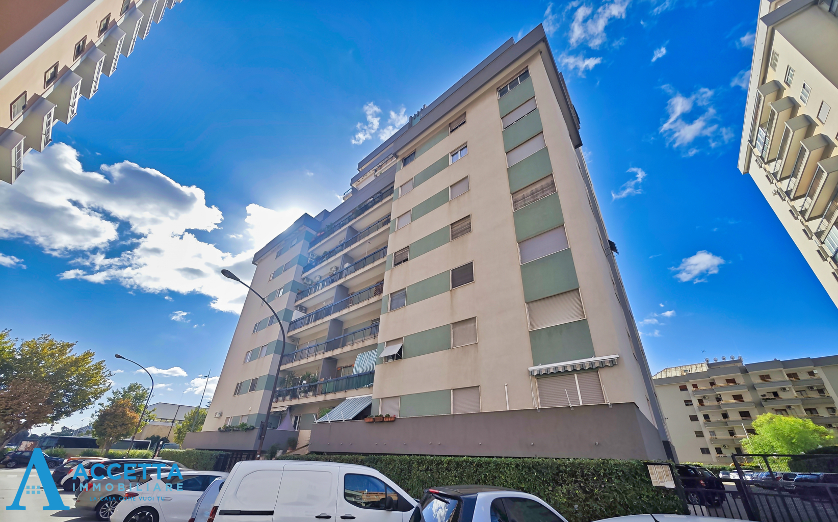 Quadrilocale in vendita in via veneto 116, Taranto